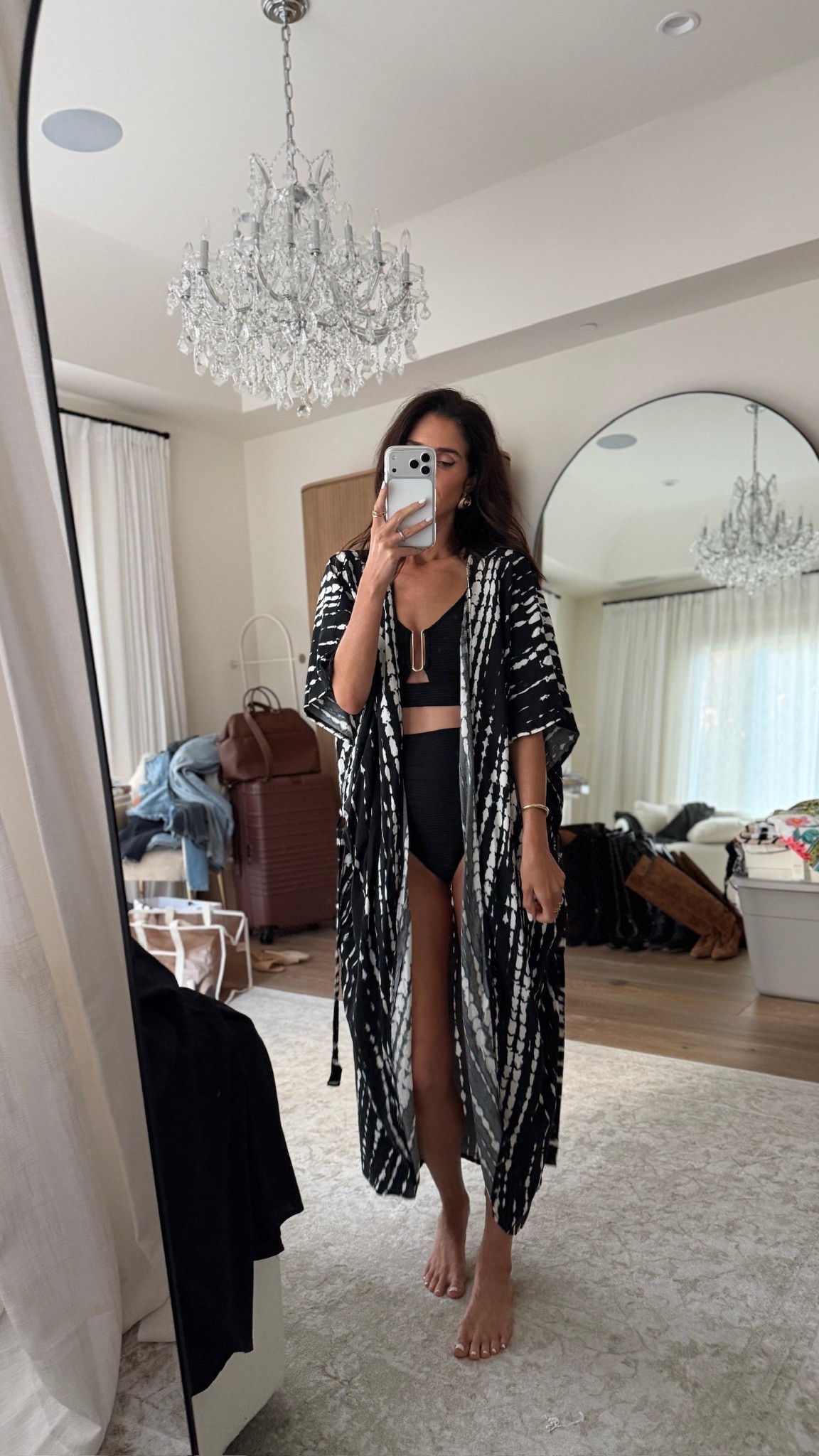 It always makes me so happy to share good kimonos and I’m loving the print on this one! I’m just shy of 5-7” wearing the size small swimsuit #stylinbyaylin #aylin #swim #vacation

#LTKTravel #LTKSwim #LTKSeasonal