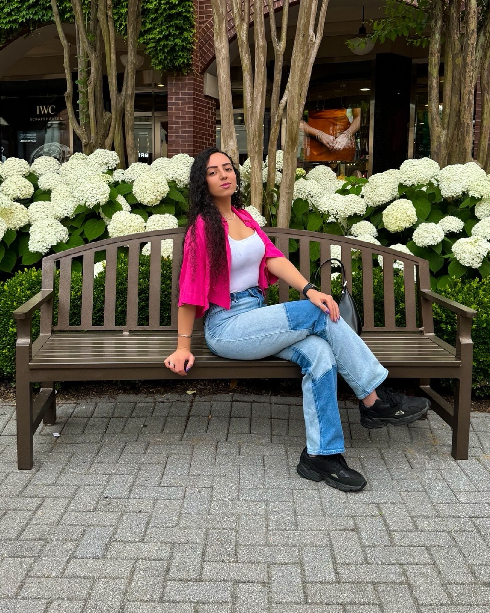 A hint of pink on a casual outfit 🩷
.
SALE ALERT
.
🔖 Follow @its.sandyibrahim for more
.
🔖 Subscribe to my LTK for more
.
Top: @oldnavy 
Jeans: @hollister 
Earrings: @target @targetstyle 
Shirt: @sheinofficial @shein_us 
Sneakers: @adidas @adidasoriginals 
Bag: @amazon @amazonfashion on my Amazon storefront 
Necklace: @evryjewels use code SANDY15 for extra savings

#LTKFindsUnder50 #LTKStyleTip #LTKSaleAlert