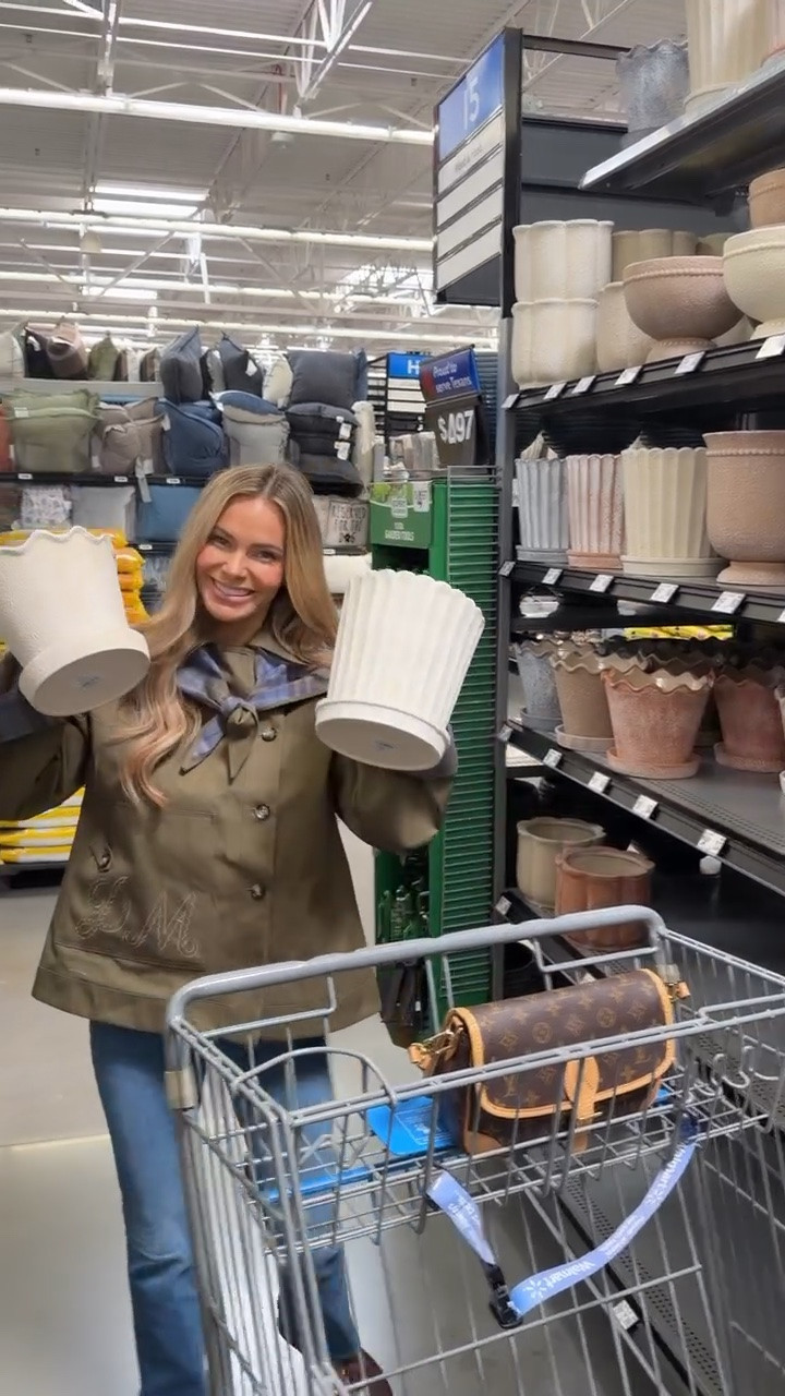 Found some of our viral planters in our local Walmart 😍

#LTKSeasonal #LTKHome