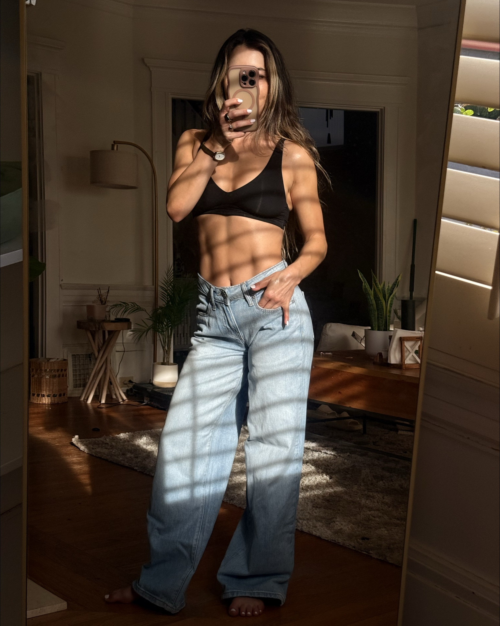 my favorite boyfriend jeans that fit me 5’0 frame! and skims dupe bra. ELITE❤️‍🔥