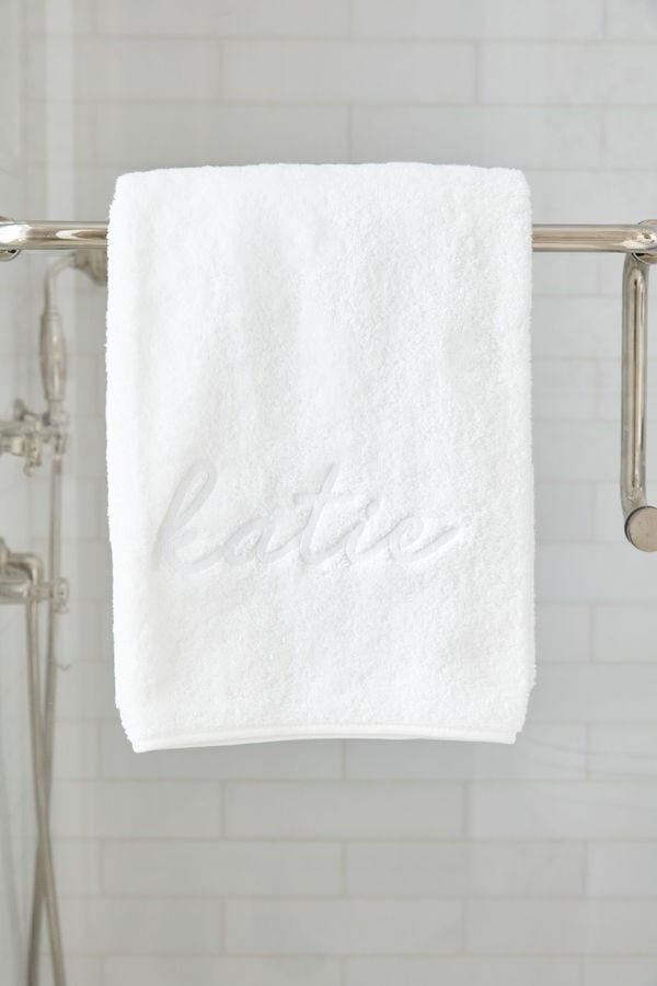 Exclusive Off White Piped Edge Bath Towel | Weezie for Tuckernuck | Tuckernuck (US)