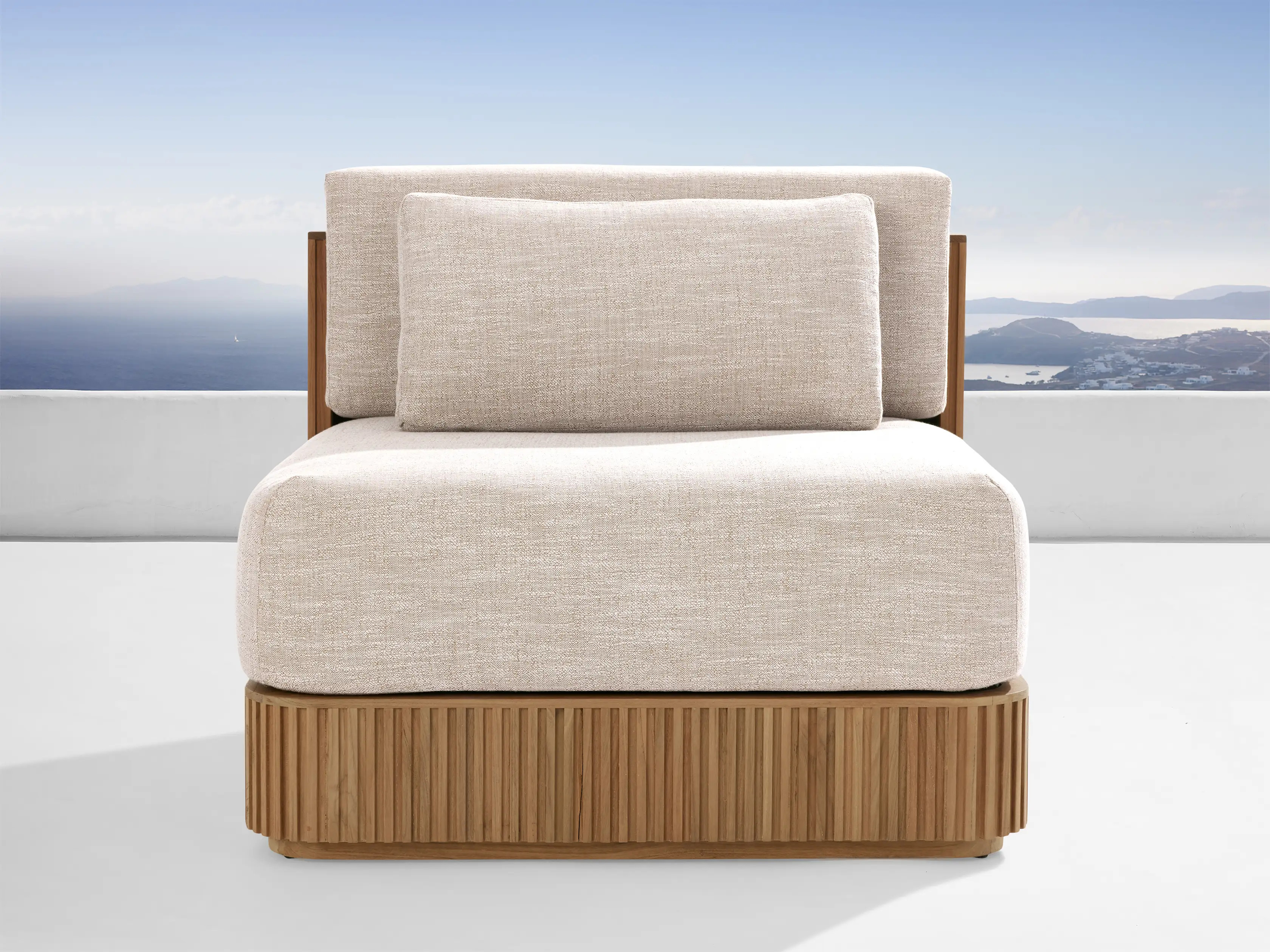 Beaumont Outdoor Lounge Chair | Arhaus