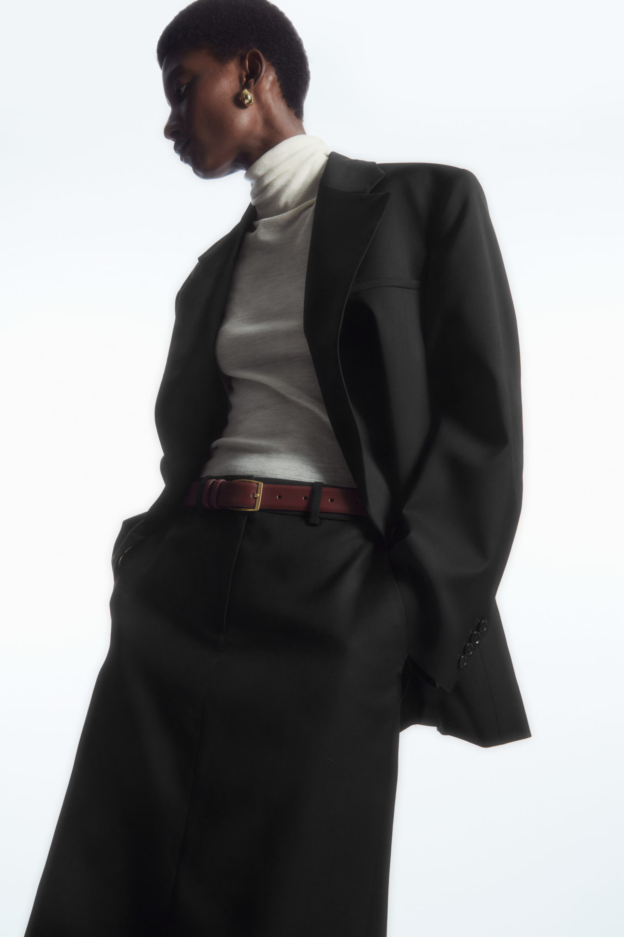 CLASSIC LEATHER BELT | COS (AU)