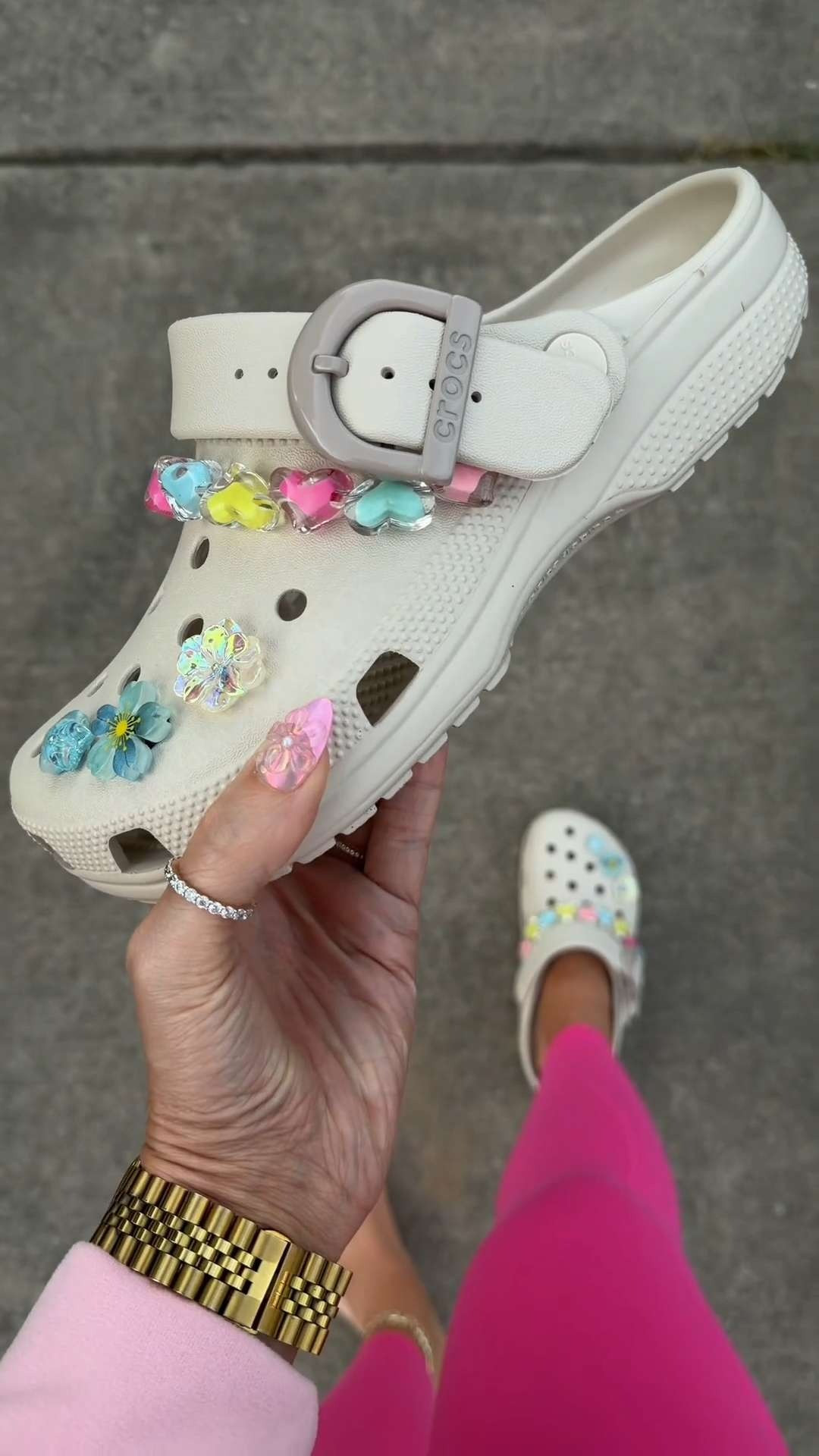 The enamel buckle just elevates the style on this so much 

#LTKShoes #LTKStyle #LTKTrend #MinimalStyle #DailyFits #WearableLooks #earnscommissions 

 #LTKootd #LTKSeasonal #LTKOver40