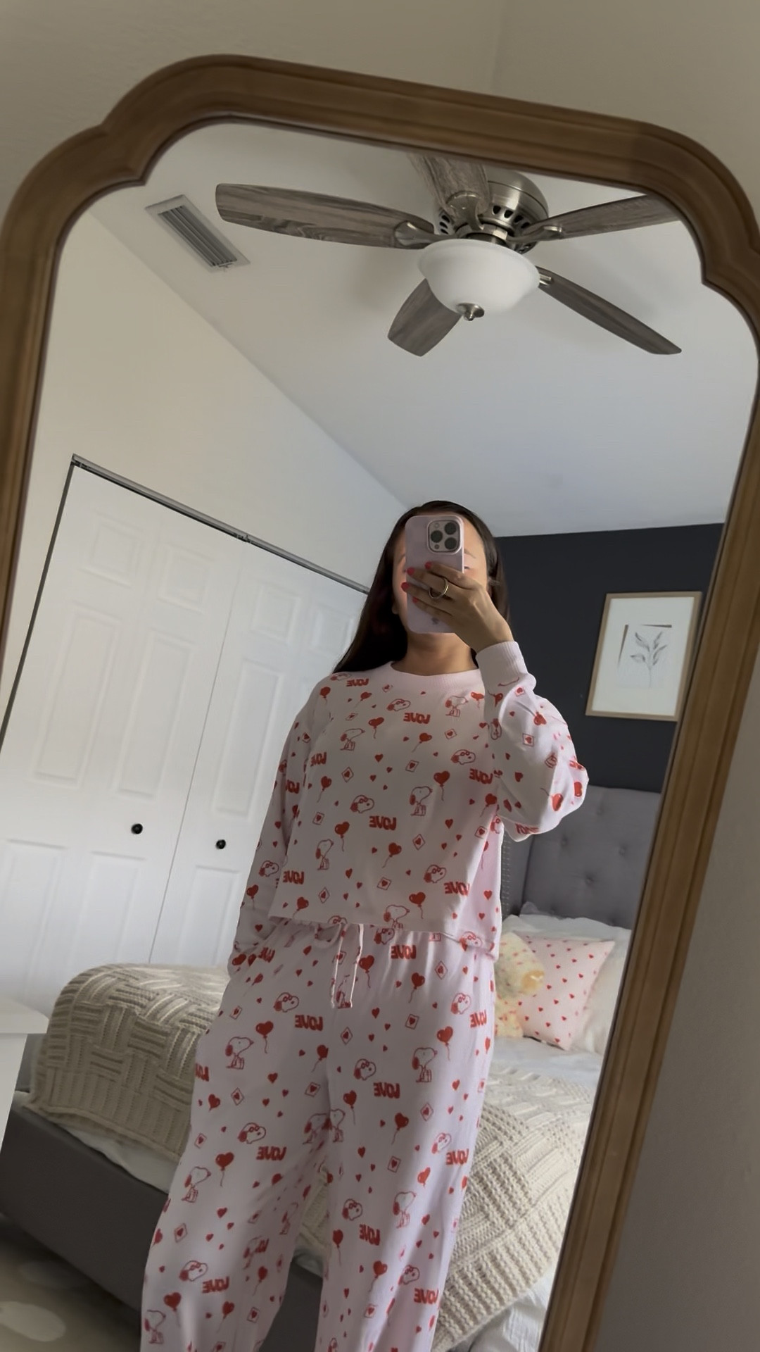 The cutest Valentine’s Day pjs! 

#LTKWatchNow #LTKStyleTip #LTKSeasonal