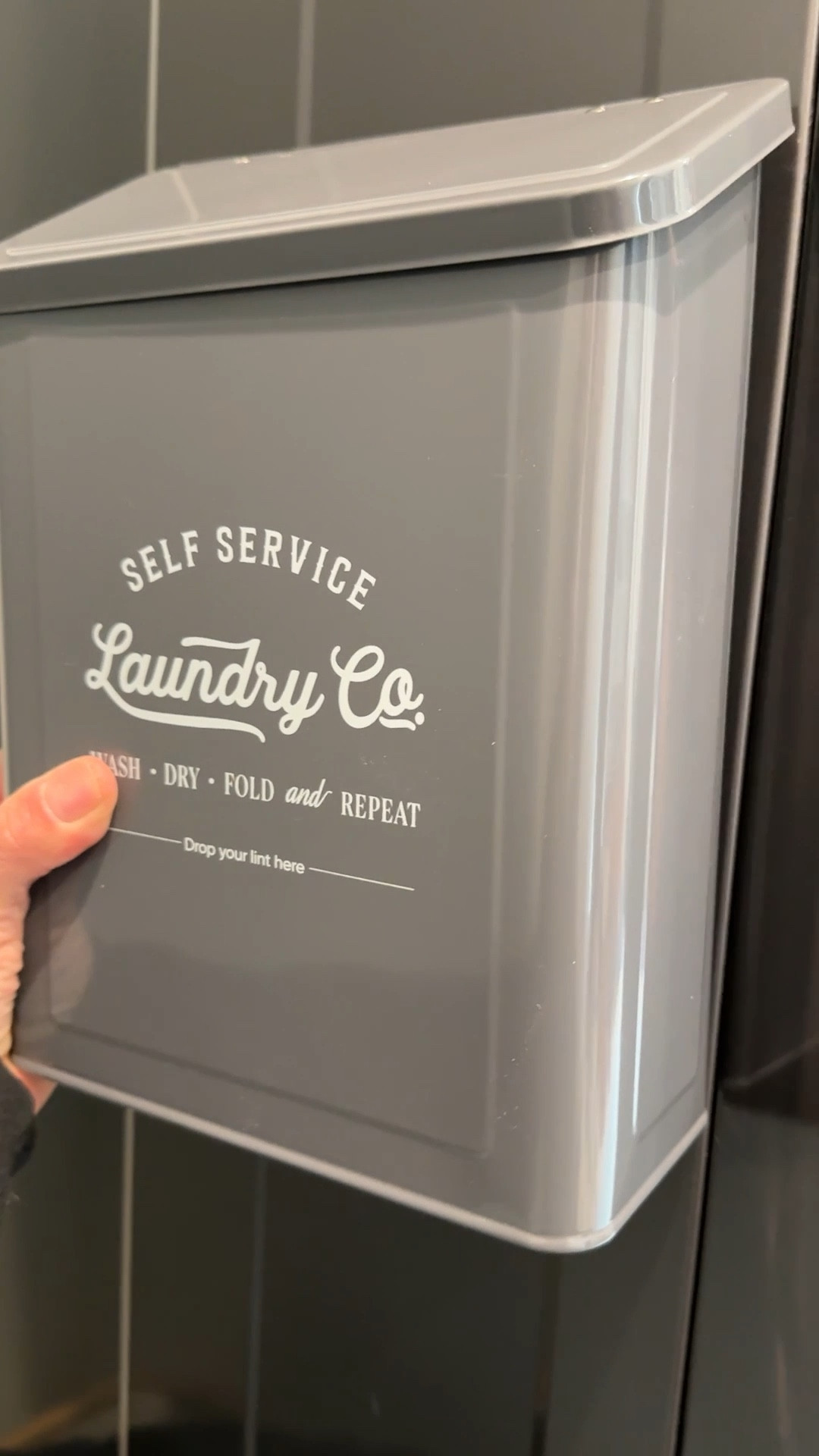 Magnetic lint collector! 

#LTKHome #LTKFindsUnder50