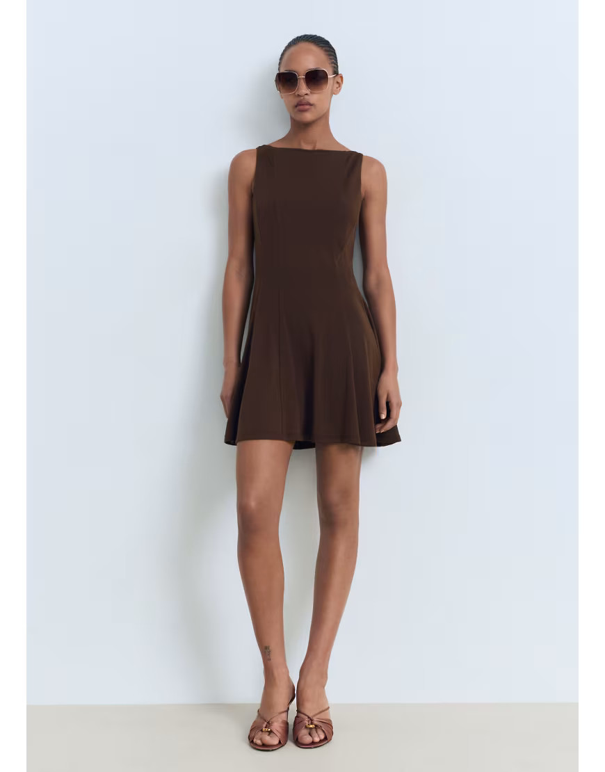 Mango - Robe courte sans manches avec détail plissé en coton mélangé - Marron-Noir | ASOS (Global)