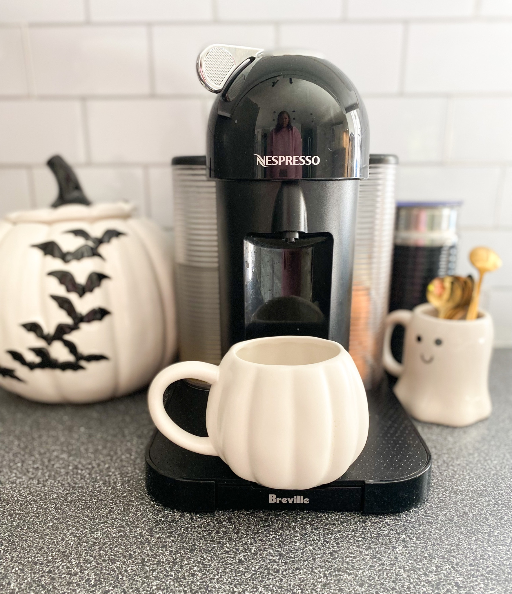 Halloween Coffee Nook

#LTKHalloween #LTKhome #LTKHoliday