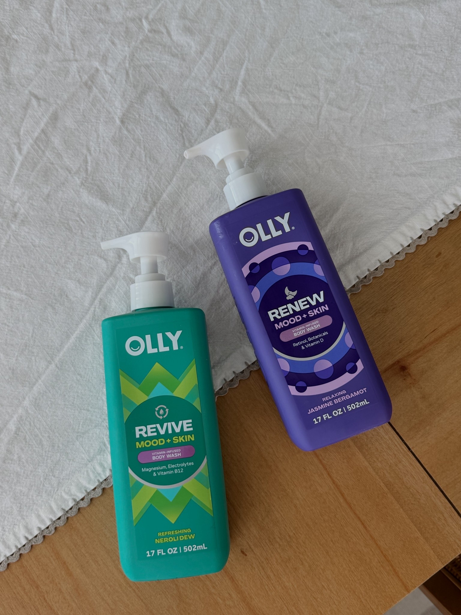 My favorite body washes 🫧 They have different washes for different moods & they smell INCREDIBLE 🌞🌙 @ollywellness #OLLYPartner #liketkit 