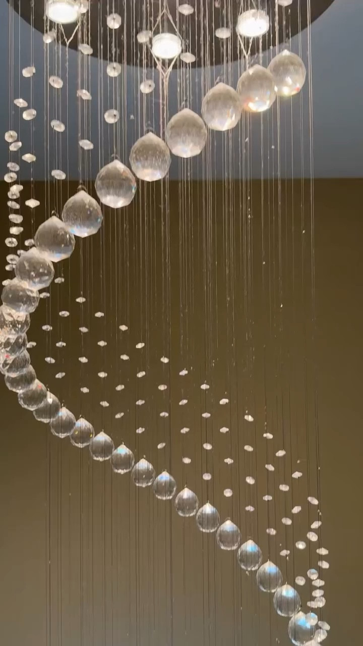 Busy mom hack:
Comment Cleaning for details.
Stop avoiding your chandelier.
Spray. Let it drip. Walk away.

Comment cleaning and I will send it to you. 🤍

#momlife #cleaninghacks #amazonfavorites

#LTKhome