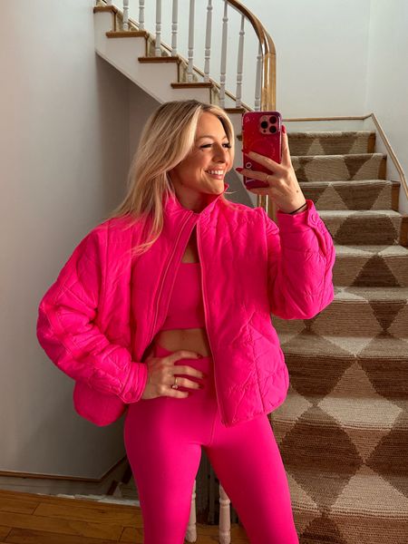 Free people FP Movement hot pink never better leggings and sports bra pack able puffer hot pink wearing size small 

#LTKfitness #LTKfindsunder100