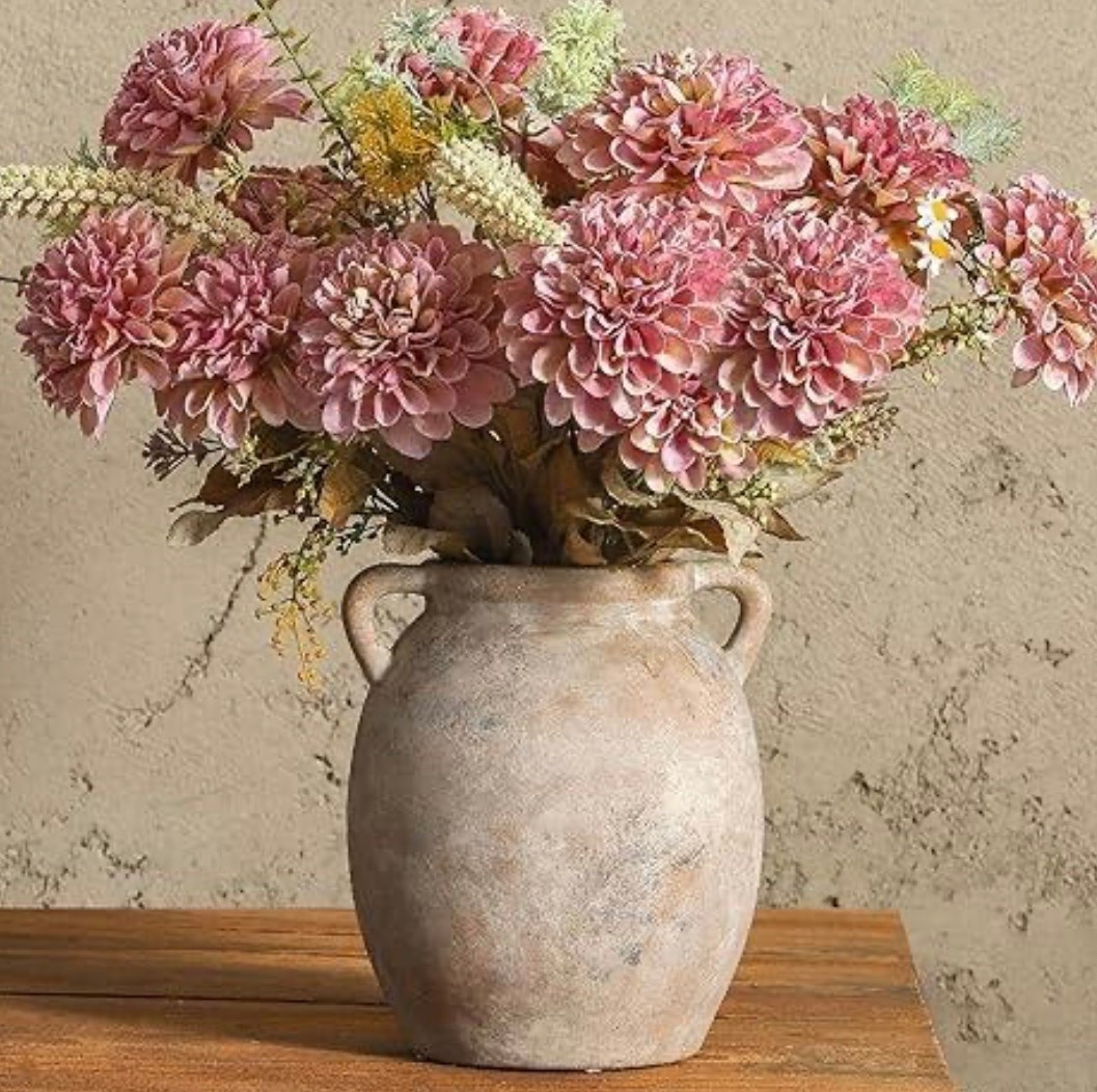 Love this rustic ceramic vas. It’s perfect for a floral centerpiece or an entryway table.

#LTKHome