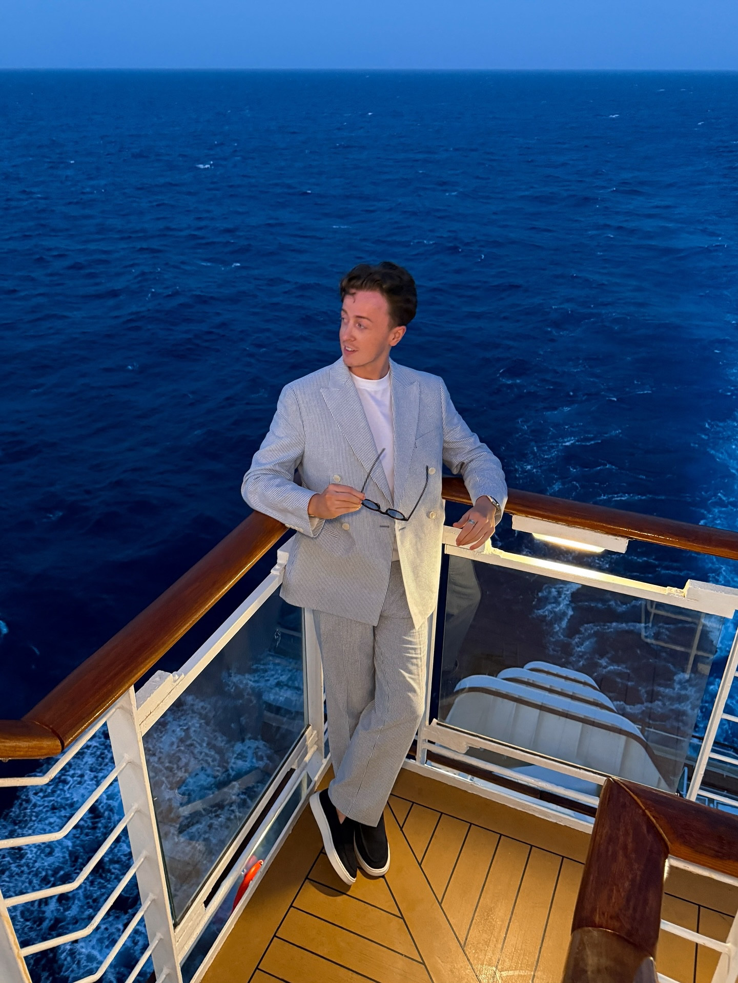 Missing the sun, the sea, and this suit ⚓️

Suit from @asos 

#mensfashion #asosman #asseenonme #menswear #cruise