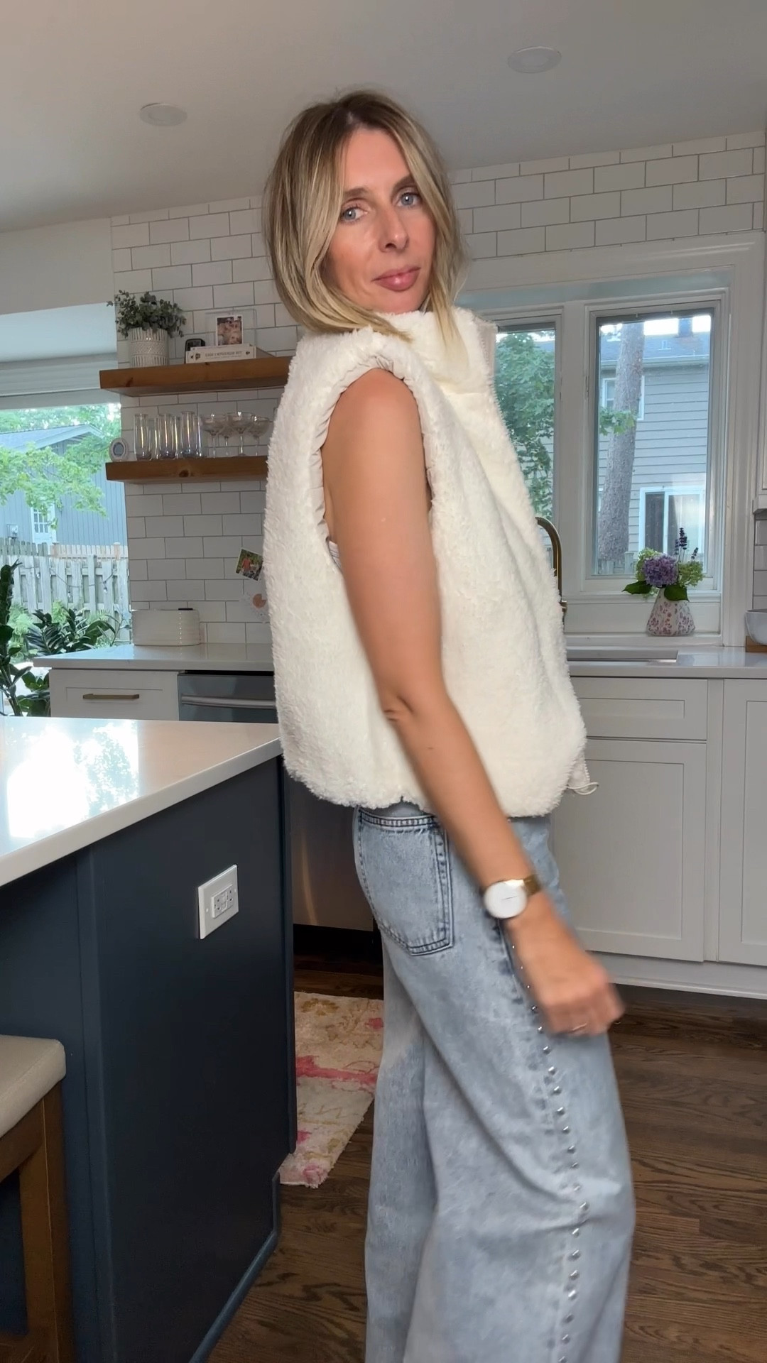 reversible vest…yes pls! available in four colors. only $15. lets gooooo! 

#LTKFindsUnder50 #LTKOver40 #LTKFindsUnder100