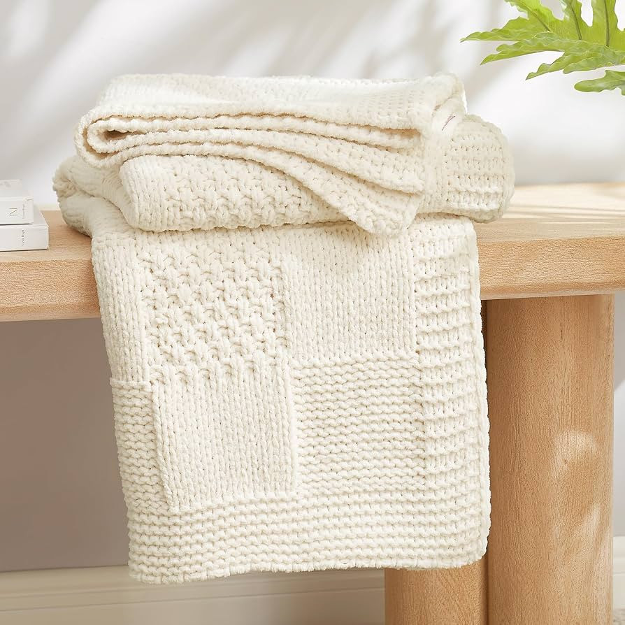 Amélie Home Checkered Throw Blanket Soft Cozy Knit Throw Blanket Farmhouse Decorative Chenille T... | Amazon (US)