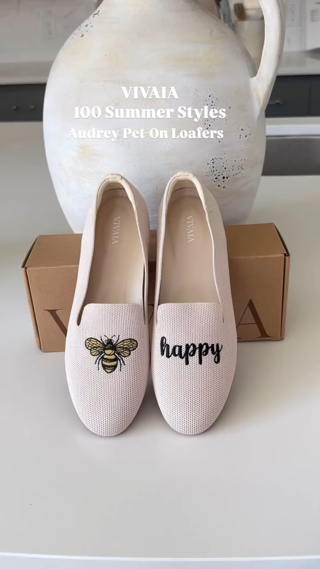 The Audrey Pet-On Loafers from vivaia_official are buzzing for a reason (see what I did there?). Comfortable, cute, and blister-free? Say less. 🐝

#vivaia #vivaiachallenge #vivaiashoes