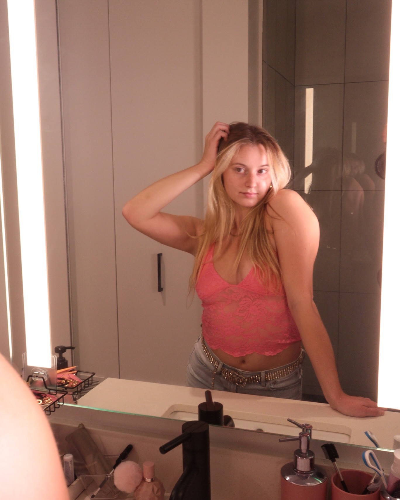 Photoshoot in my bathroom! :)

#LTKStyleTip #LTKFindsUnder100 #LTKHome