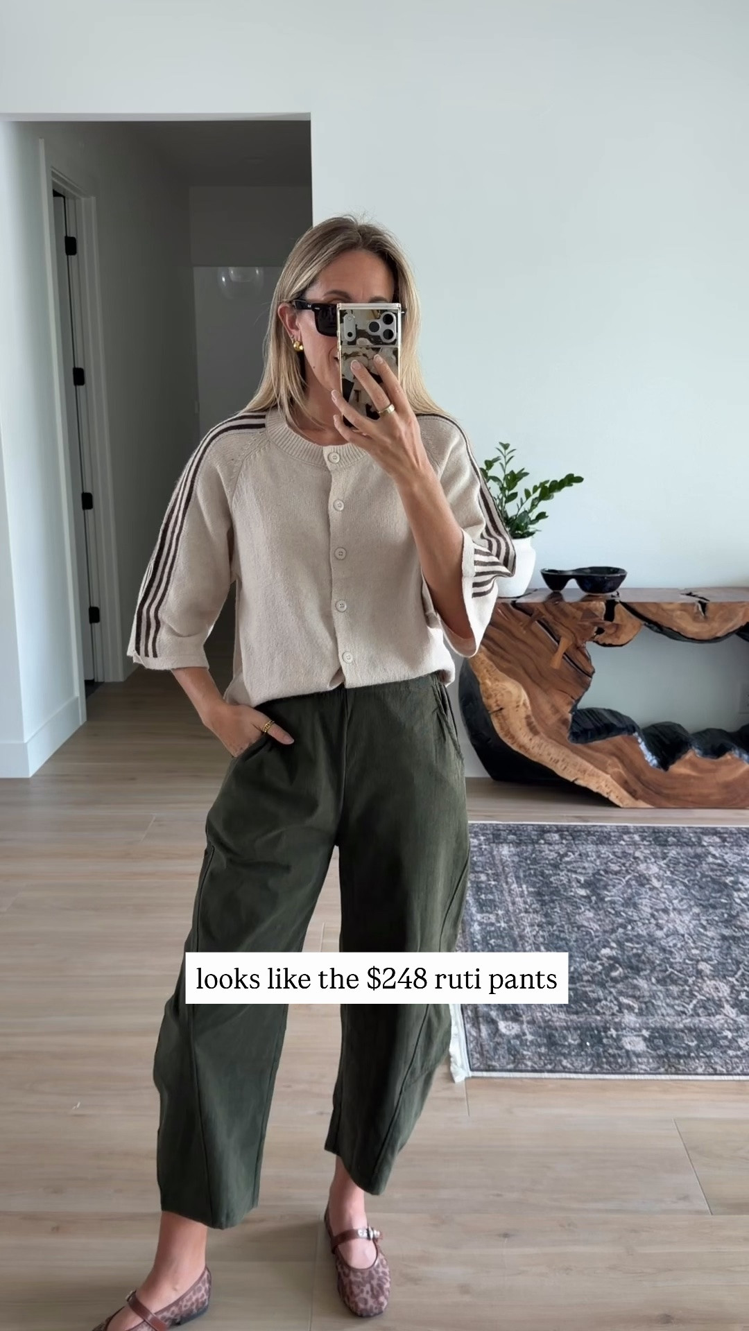 Amazon designer dupe pants

#LTKSaleAlert #LTKU #LTKmomlife