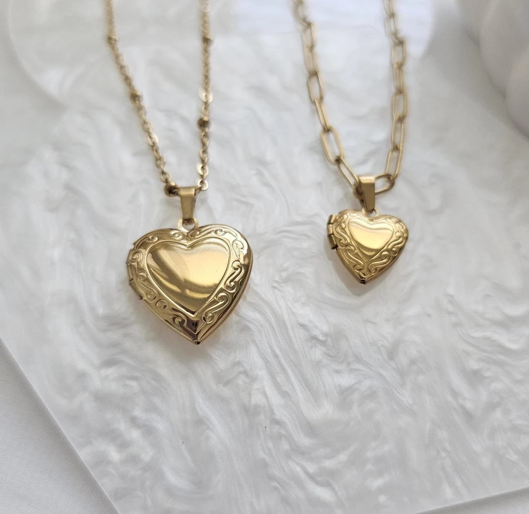 18K Gold Filled Small Big Heart Locket Necklace, Personalized Gift, Free Engraved and Photo Neckl... | Etsy (US)