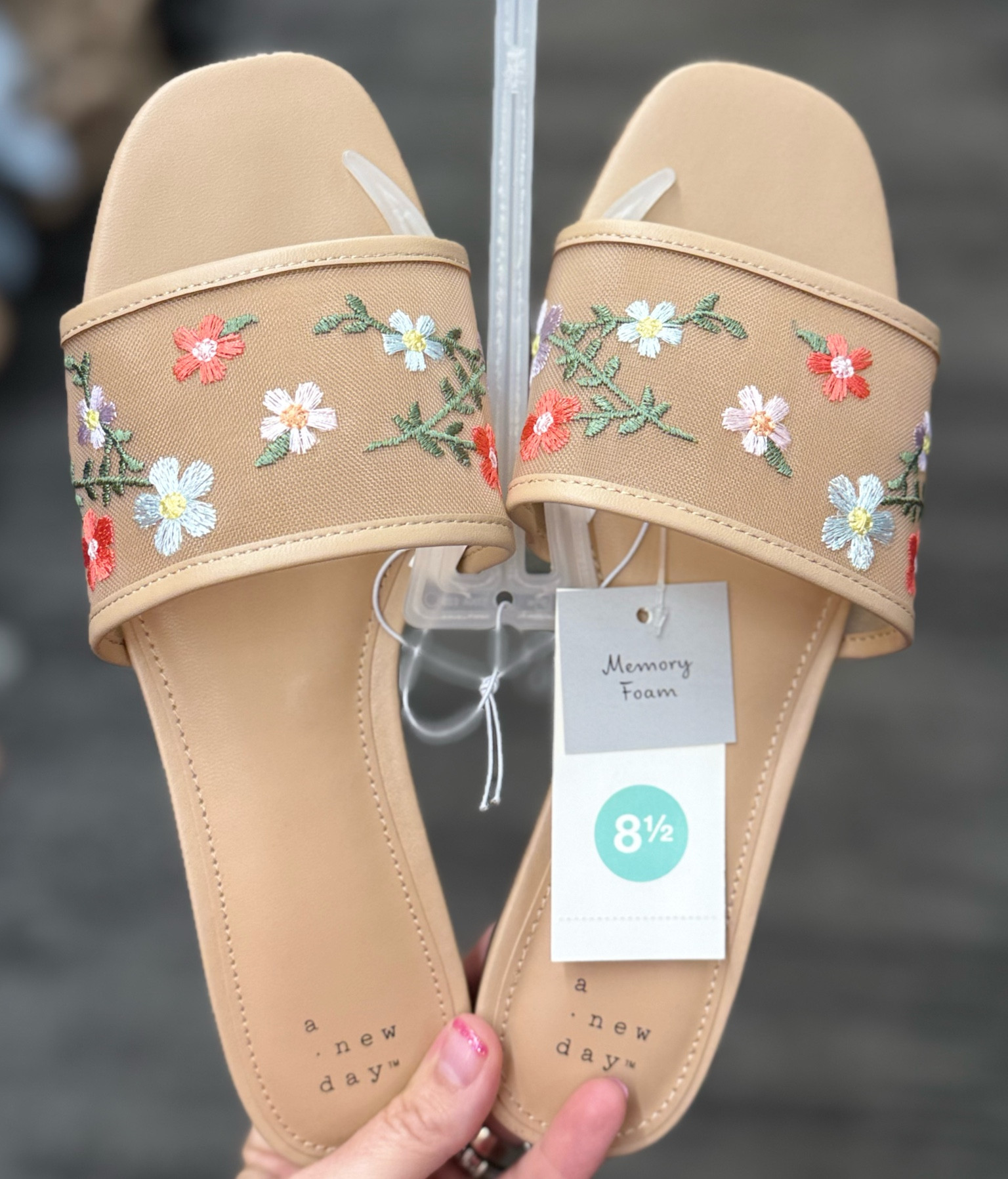So pretty for spring and summer dressesflower

#LTKFindsUnder50 #LTKShoeCrush #LTKOver40