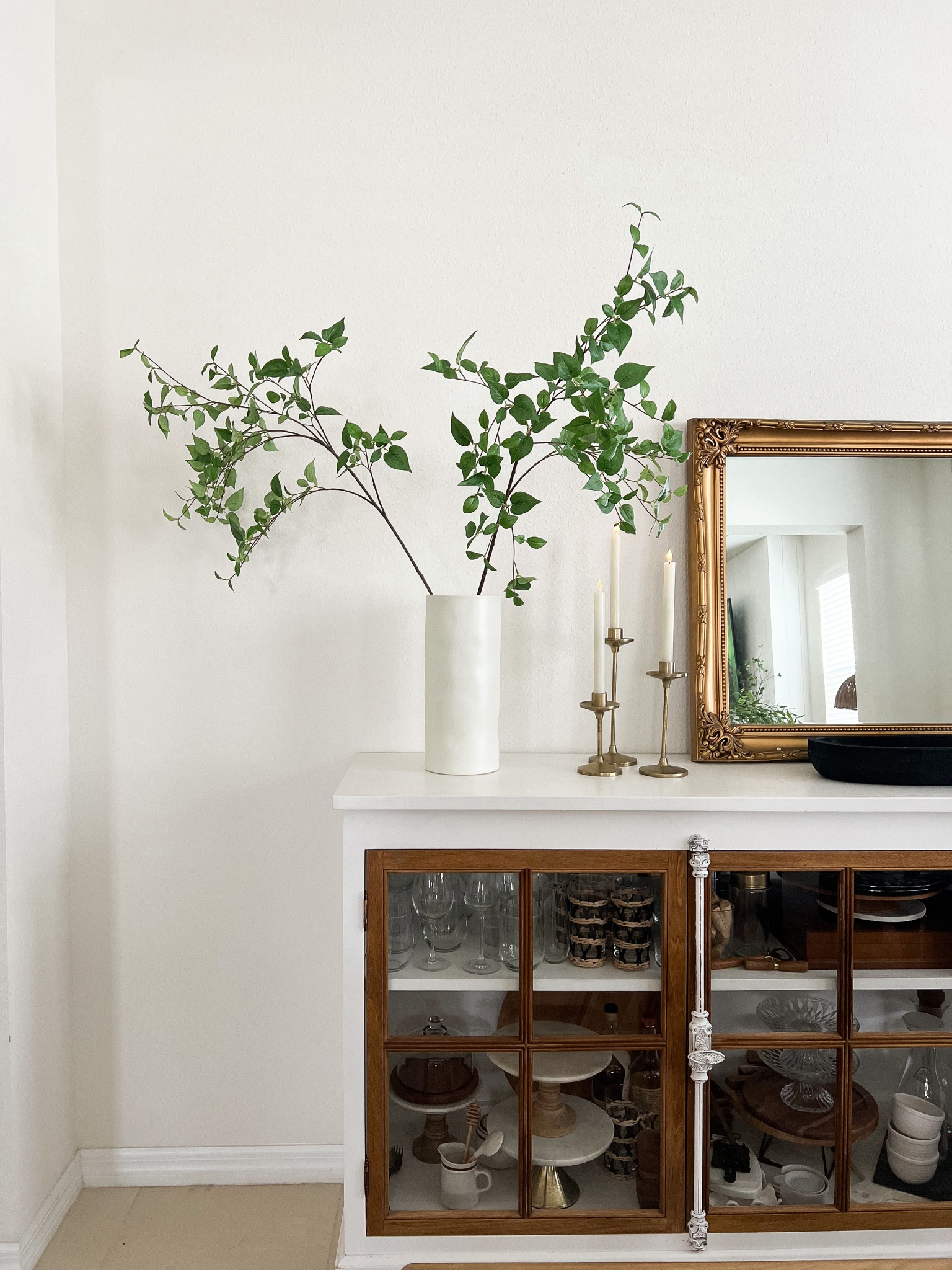 Adding some new greenery in the dining room 🌿 These branches are an amazing size for the price, and they’re still 20% off 🙌🏼 Love the airy, organic feel they’re giving in here ✨

#target #targetsale #targetspringsale

#LTKsalealert #LTKhome #LTKunder50