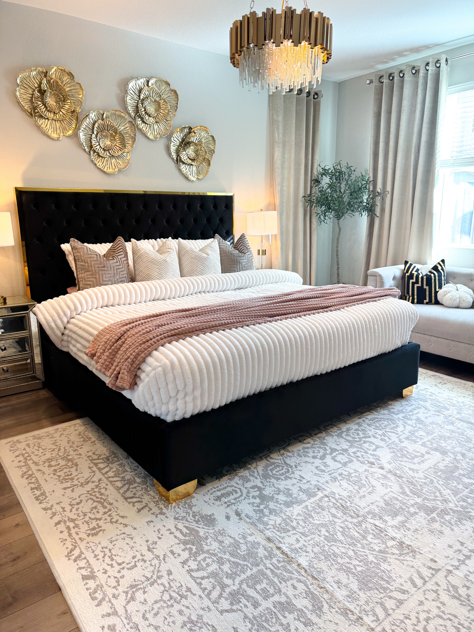 cozy bedroom essentials 

#LTKMostLoved #LTKHome #LTKSpring