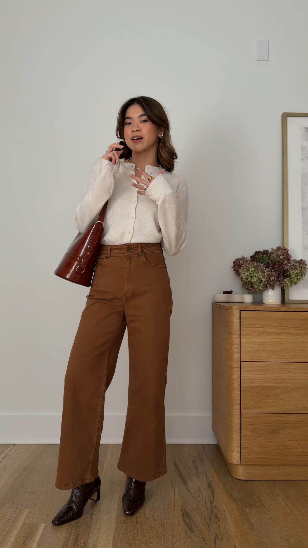 Sizing info: cardigan size small, pants size 2!
petite fashion, get dressed with me, outfit inspiration, ootd, nashville outfit, Nashville influencer, petite style, vacation style, casual outfits, mom style, petite pants, winter dress, winter outfit, winter pants, winter outfit inpso, winter outfit idea, winter top, winter style, winter sweater, cozy sweater, cold weather sweater, cold weather outfit, winter bag, winter purse, denim, jeans, orange pants, colored jeans, cropped jeans, cream sweater 

 

#LTKootd #LTKSeasonal #LTKPetite