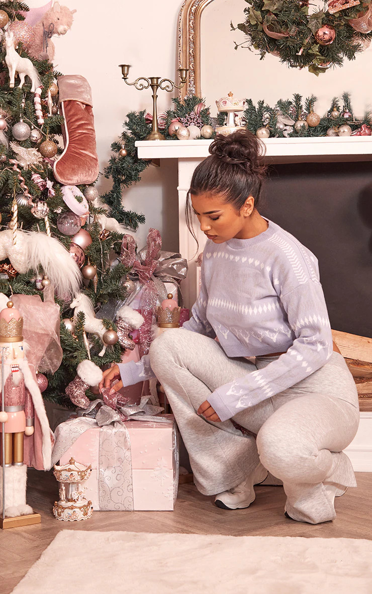 Lilac Fairisle Reindeer Cropped Christmas Sweater | PrettyLittleThing US