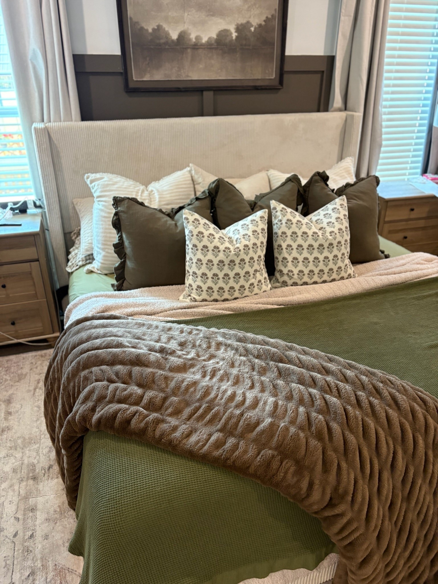 Snagged this new blanket from Amazon to update my bedding just a little bit!