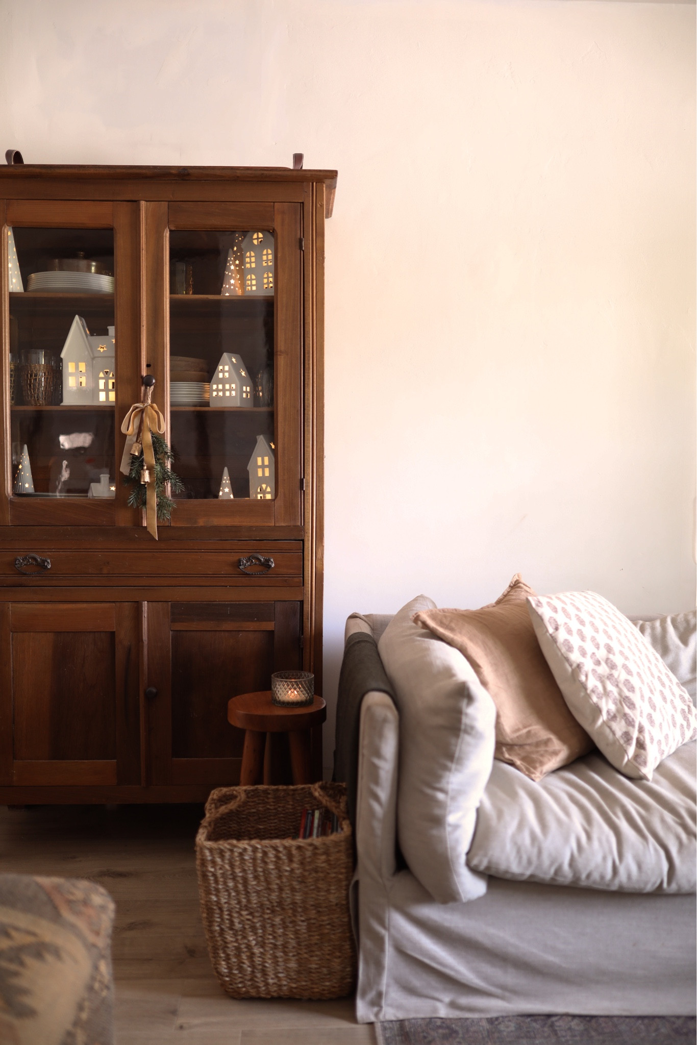 Our favorite ways to add to the holidays in our home are adding a basket of Christmas books and holiday colored throws and pillows. Our throw from @thecitizenry would make a beautiful gift and it’s currently 35% off! We have the olive color and this is the small basket  

#LTKSeasonal #LTKHoliday #LTKGiftGuide