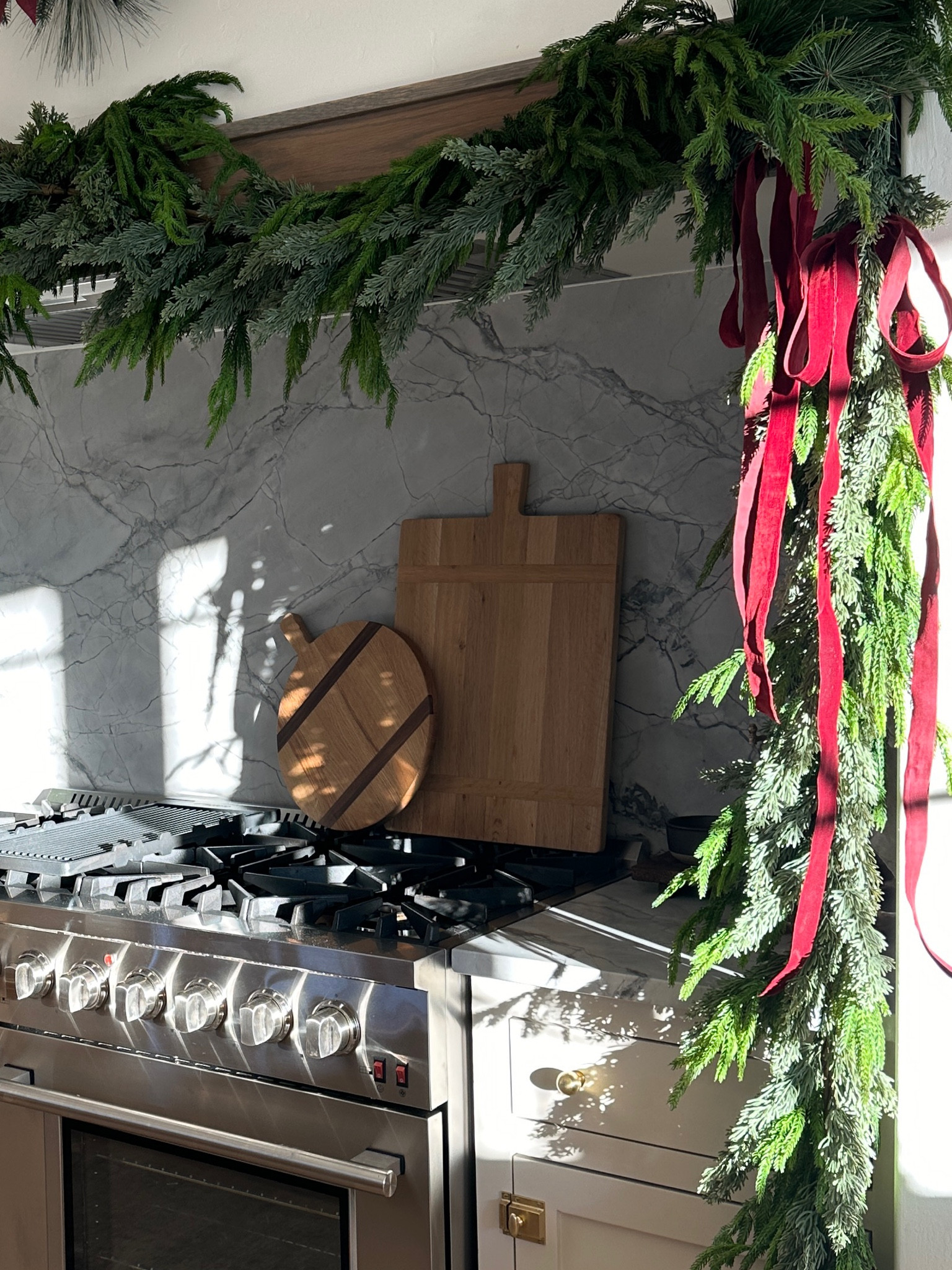 Norfolk pine and cedar garland mixed to achieve the most perfect & full look around my stove! I used 4 strands on each side-8 strands total 





Christmas decor. Mantel garland. Christmas decoration. Norfolk pine. Cedar. 


#LTKHoliday #LTKHome

#LTKHome