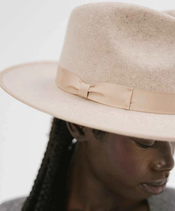 Monroe Rancher | Gigi Pip