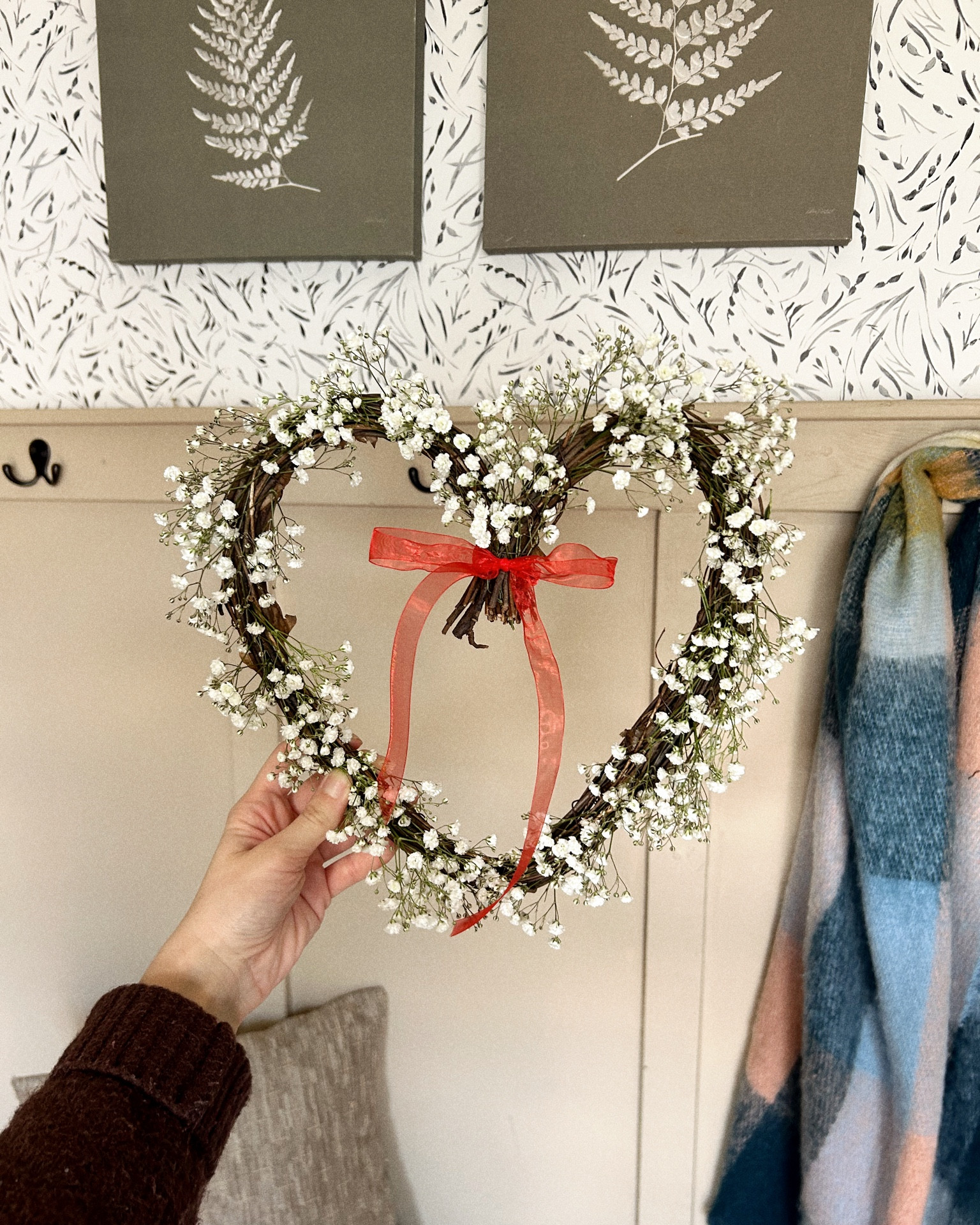 DIY baby’s breath wreath ❤️

#LTKHome #LTKSaleAlert #LTKSeasonal
