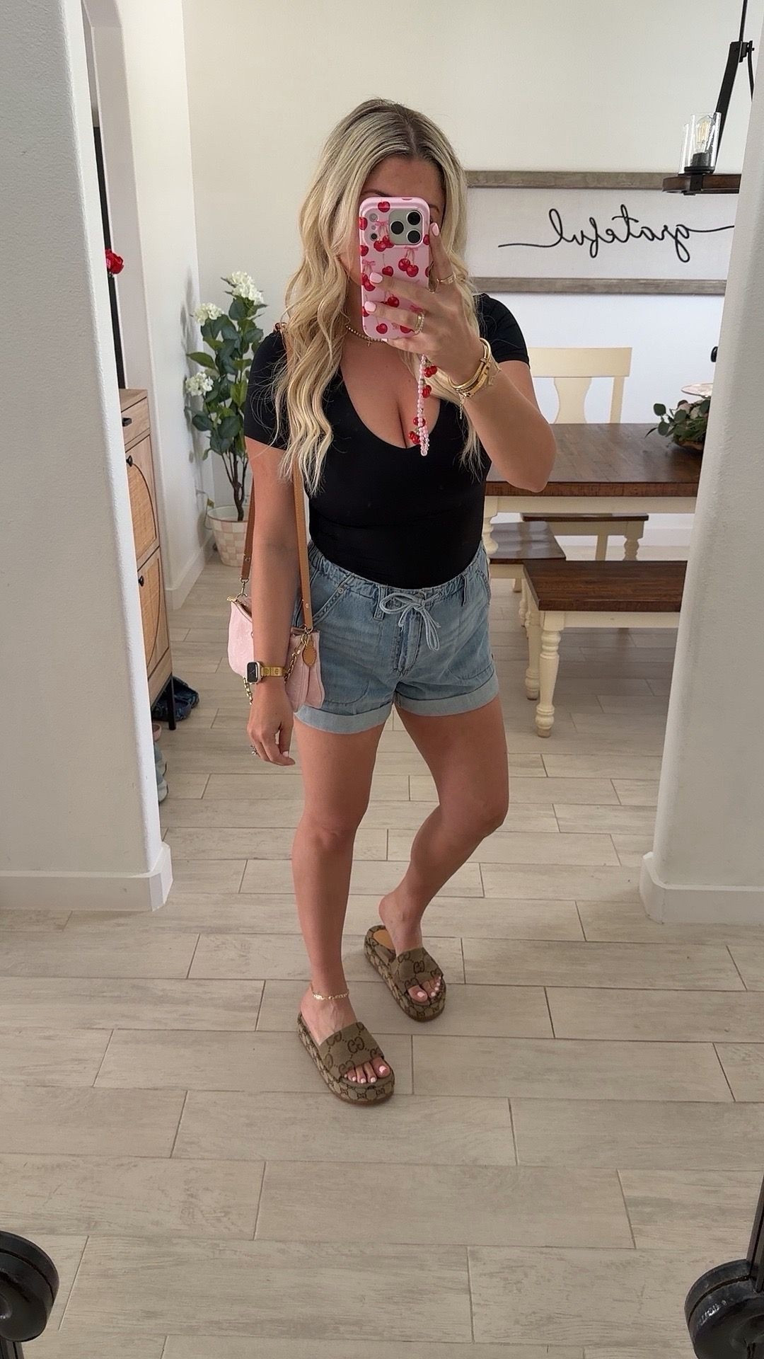 Spring outfit
Small top
Size 4 shorts
Slides tts

#LTKootd