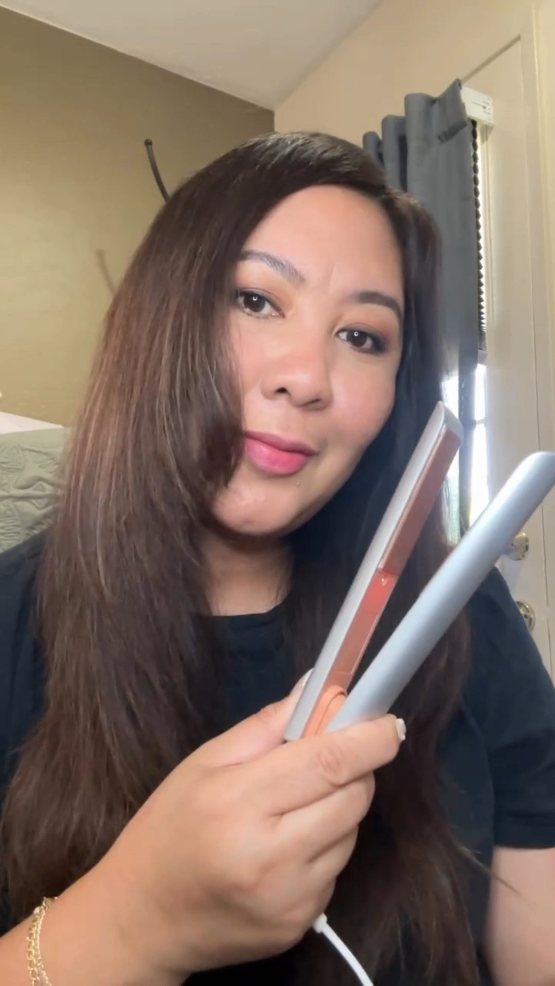 #ad #SHEGLAMHAIR #sheglam @sheglamhair_official @sheglam_official  #curler #curlingiron

I’m obsessed with this 2-in-1 Travel Buddy Mini Hair Straightener from SHEGLAM.  It heats fast in just 60 secs with 2-speed temperature regulation and a 360-degree swivel cord/ rotating coil design.  It’s lightweight and tiny to fit in your travel bag.  The result is impressive especially for my long and thick hair.  I highly recommend this! 🤍