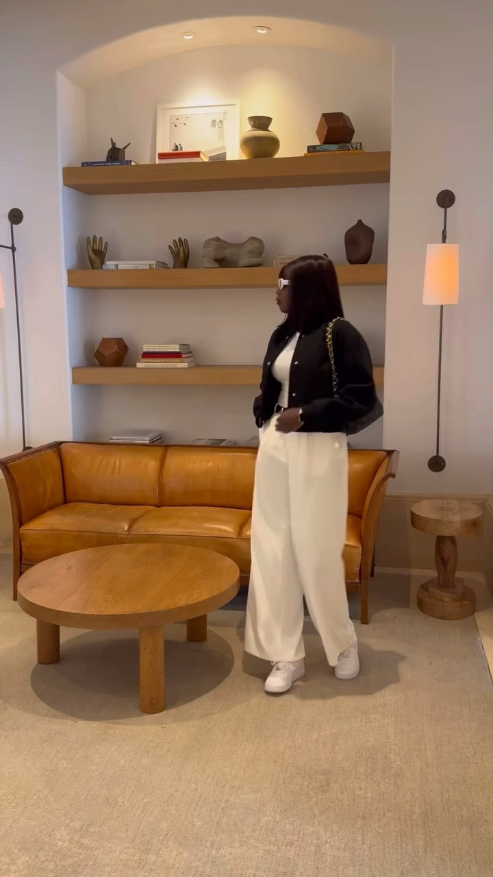 My fashion ladies & gentlemen! Leave a ‘Yes’ if you agree and tag someone who needs to hear this🤍 Stay stylish in your pursuit 🤗

Top: @zara
Pants: @marshalls 
Bomber Jacket: @zara
Bag: @chanelofficial 
Sneakers: @nike 
Sunnie: @amazonfashion 

#style #fallfashion #falllooks #outfitinspirations #fashionstyle #styleinspo #pintrestinspired #howtostyle #outfitinspirations #modest #minimalfashionblogger #outfits #ootd #minimalstyledaily #LAblogger #streetwear #fall #styleblogger #fashionblogger #falloutfitinspo