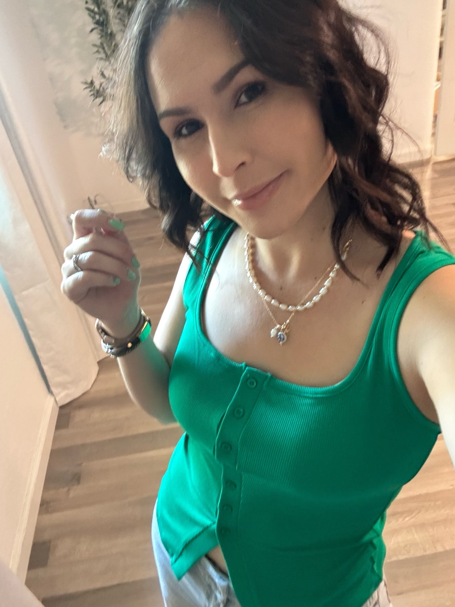 Outfit of the day💚
Top in size medium - loose fit

#LTKootd #LTKmomlife #LTKdayinmylife
