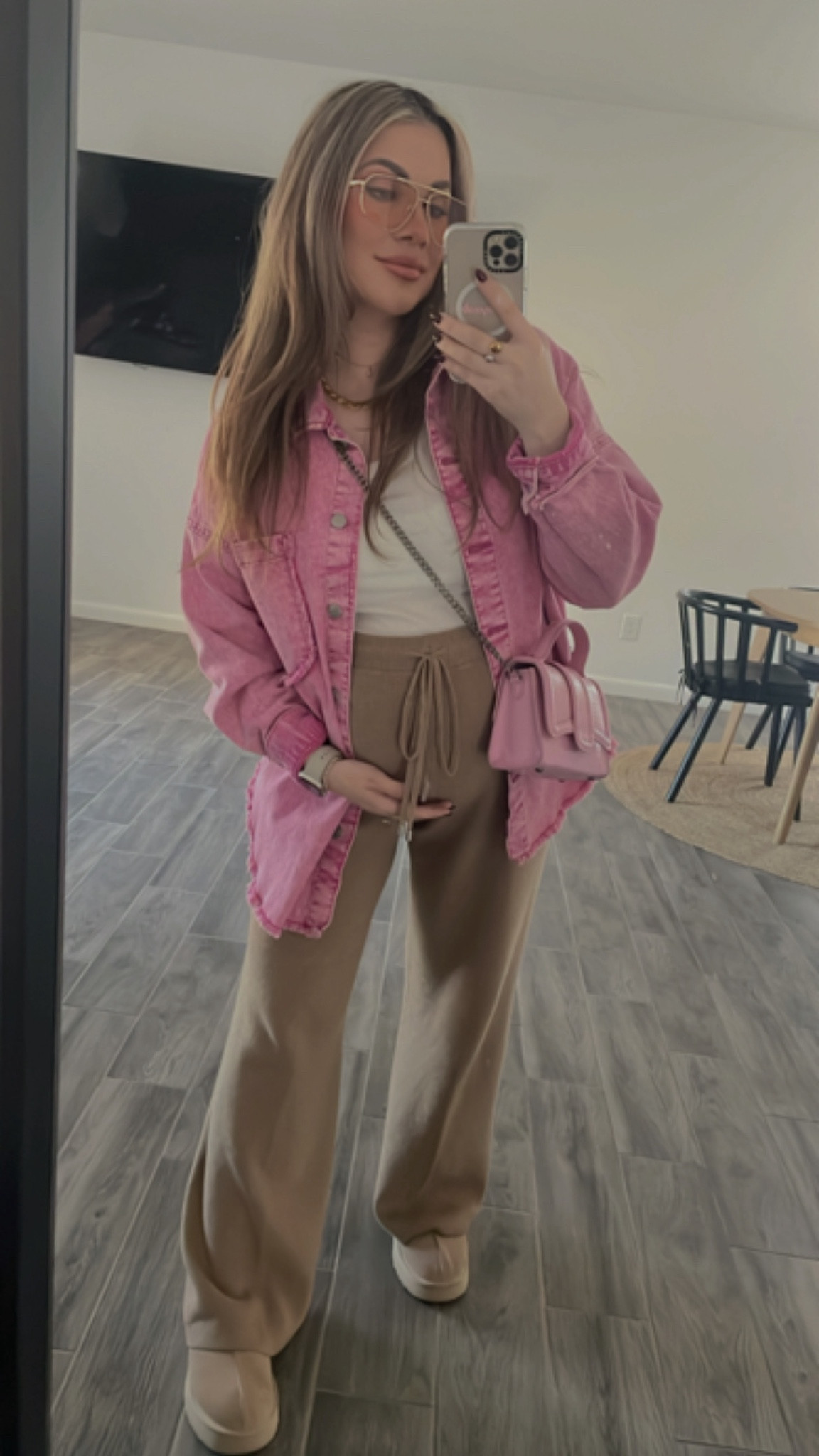 The coziest pants for the bump 🤎
Sunnies gold light brown
Jacket M
Top M
Pants M 
Shoes 6
Bag (old zara)

#LTKFindsUnder100 #LTKStyleTip #LTKBump