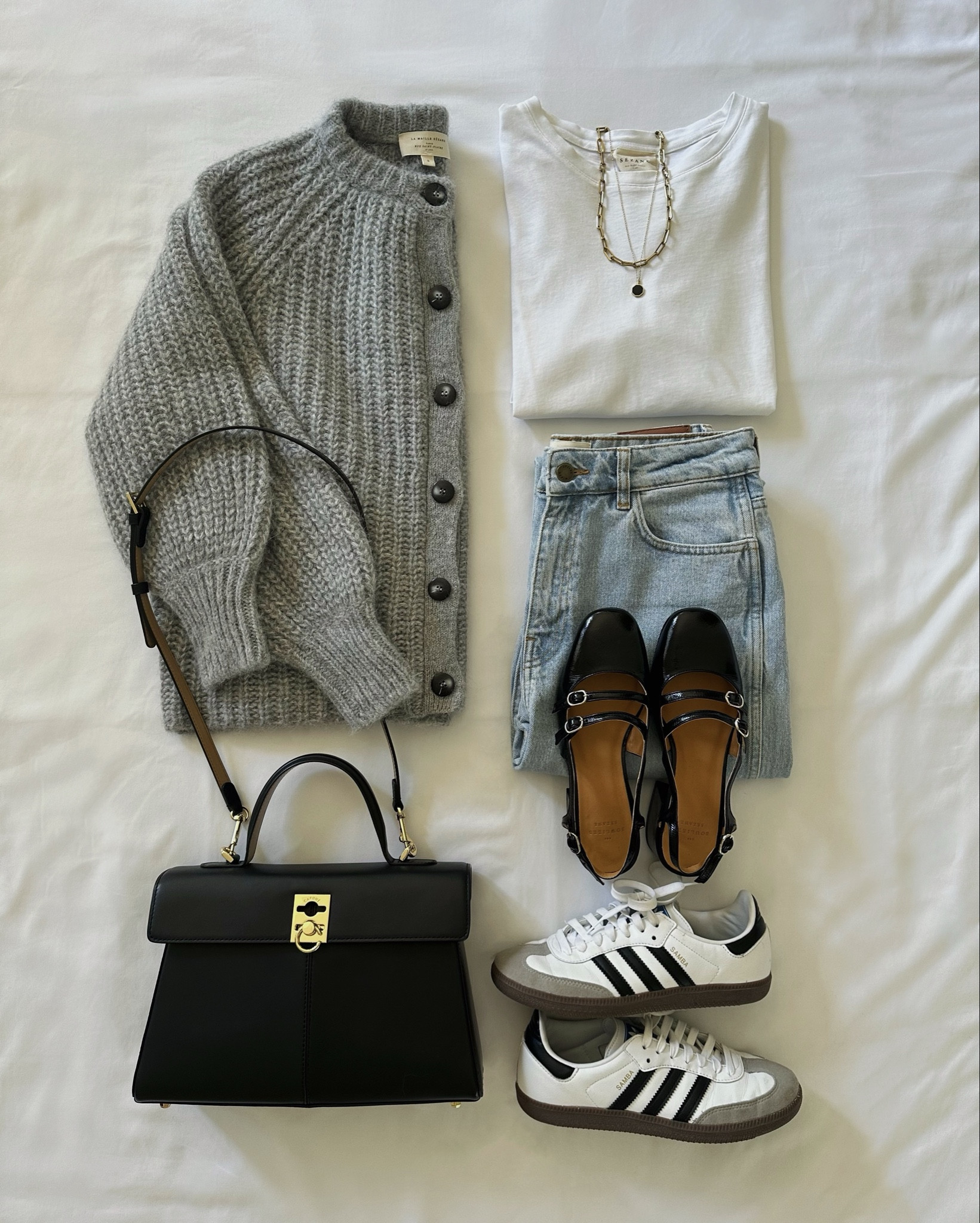 Spring outfits, classic spring outfit, blazer, trench coat, denim



#LTKFindsUnder100 #LTKSeasonal