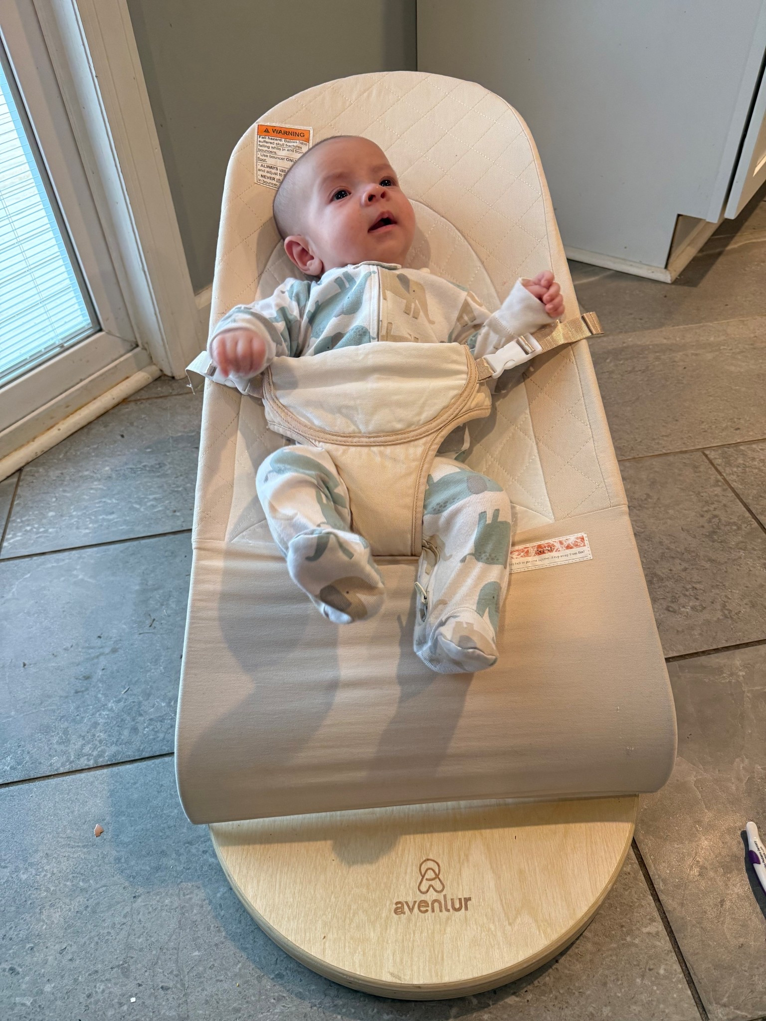 Our favorite bouncer for babies! 

#avenlur