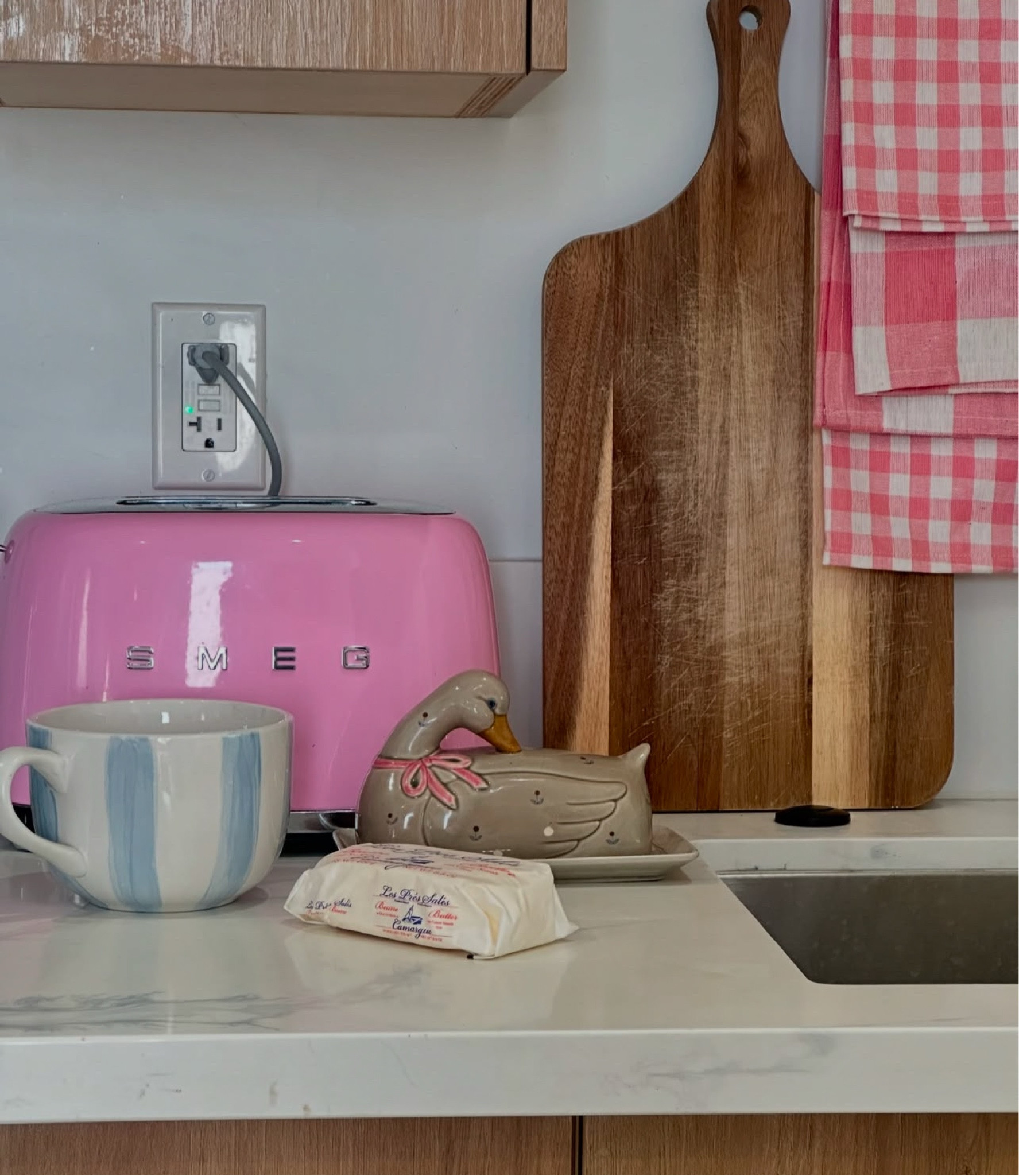 🩷🏠

Kitchen decor, home decor, kitchen inspo, kitchen accessories 

#LTKHome
