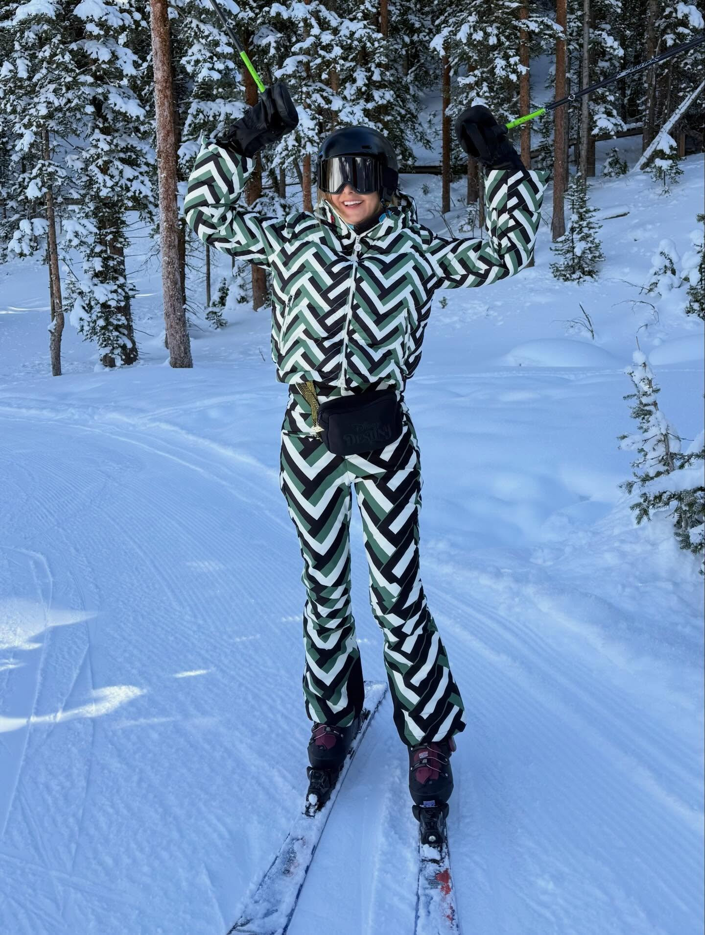 Compre o macacão usado por Ticiane Pinheiro para esquiar.  

 #LTKbrasil