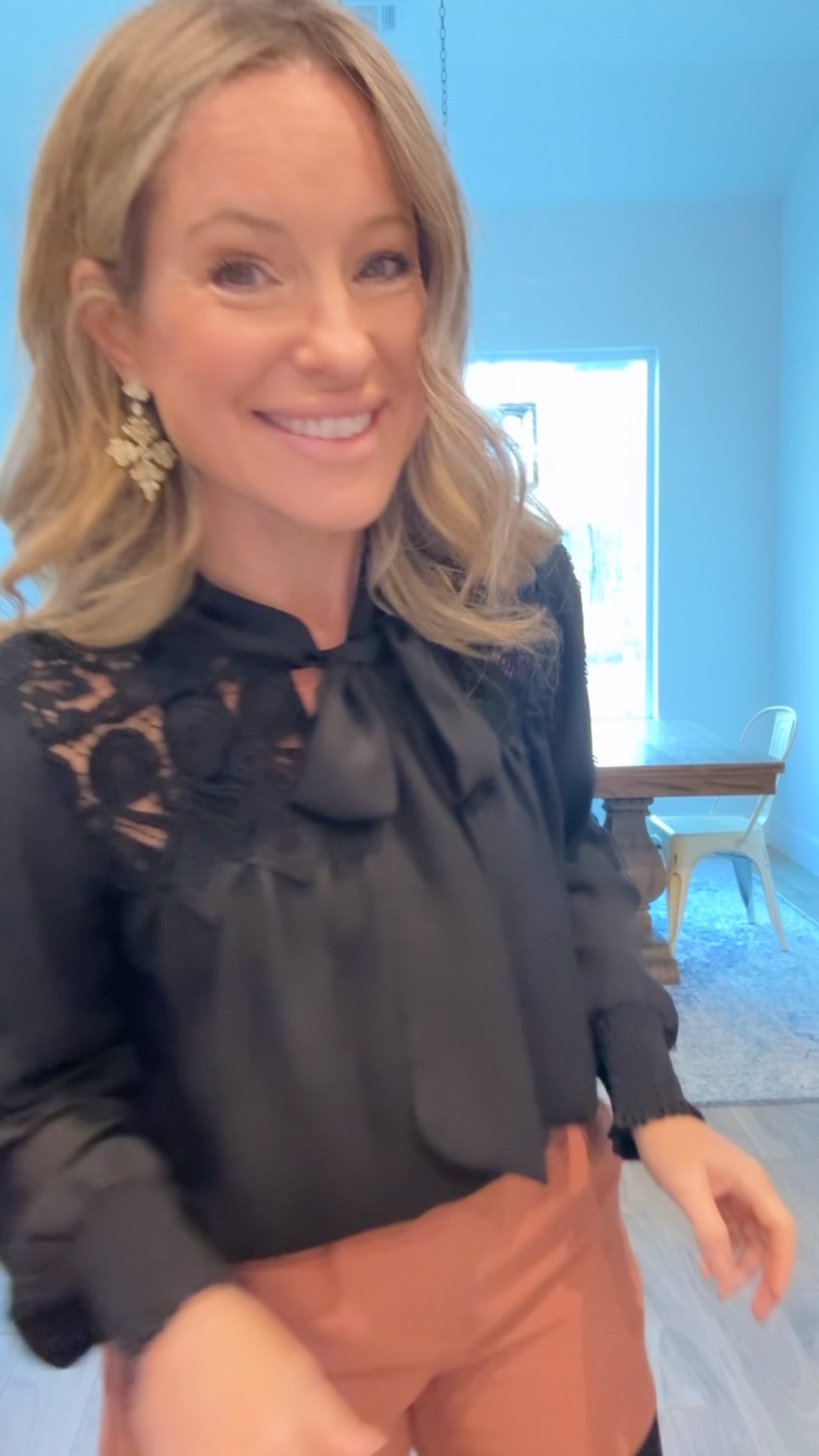 Similar blouse.  A classic, I hv had mine for 5 or 6 years.  Never goes out of stylee

#LTKootd