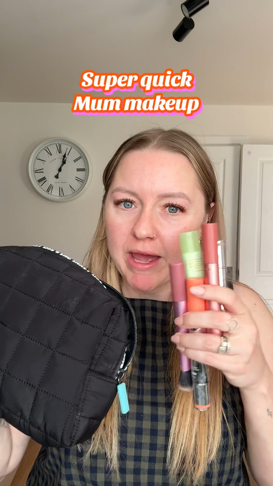 Super quick mum make up #makeup #makeuproutine 
#quickmakeup #easymakeup