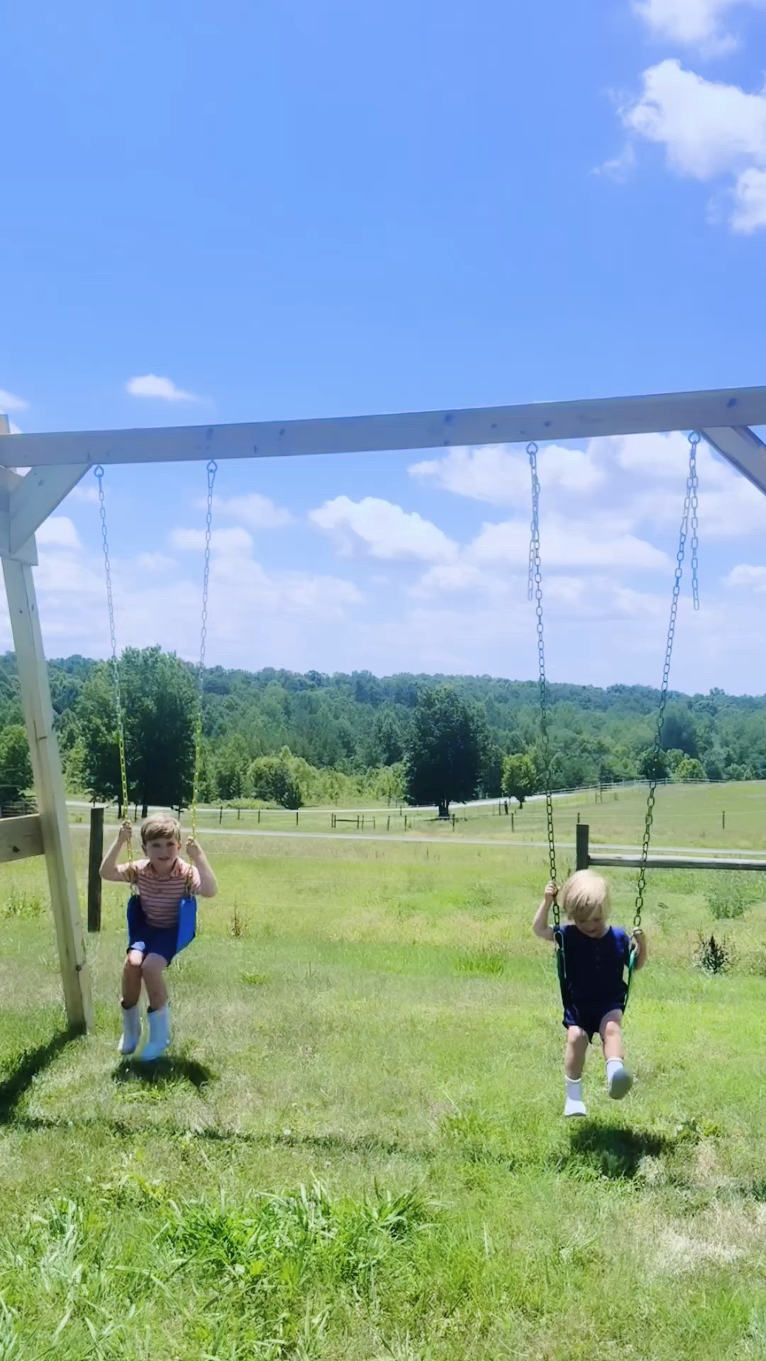 And then back to the barn to swing swing swing on the new swingset daddy built overlooking the pastures… what a dream 💭 y’all!! 🫶🏽