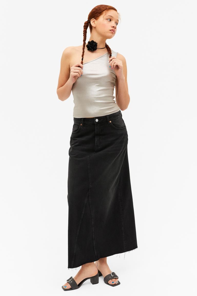 Freyed hem denim skirt | H&M (UK, MY, IN, SG, PH, TW, HK)