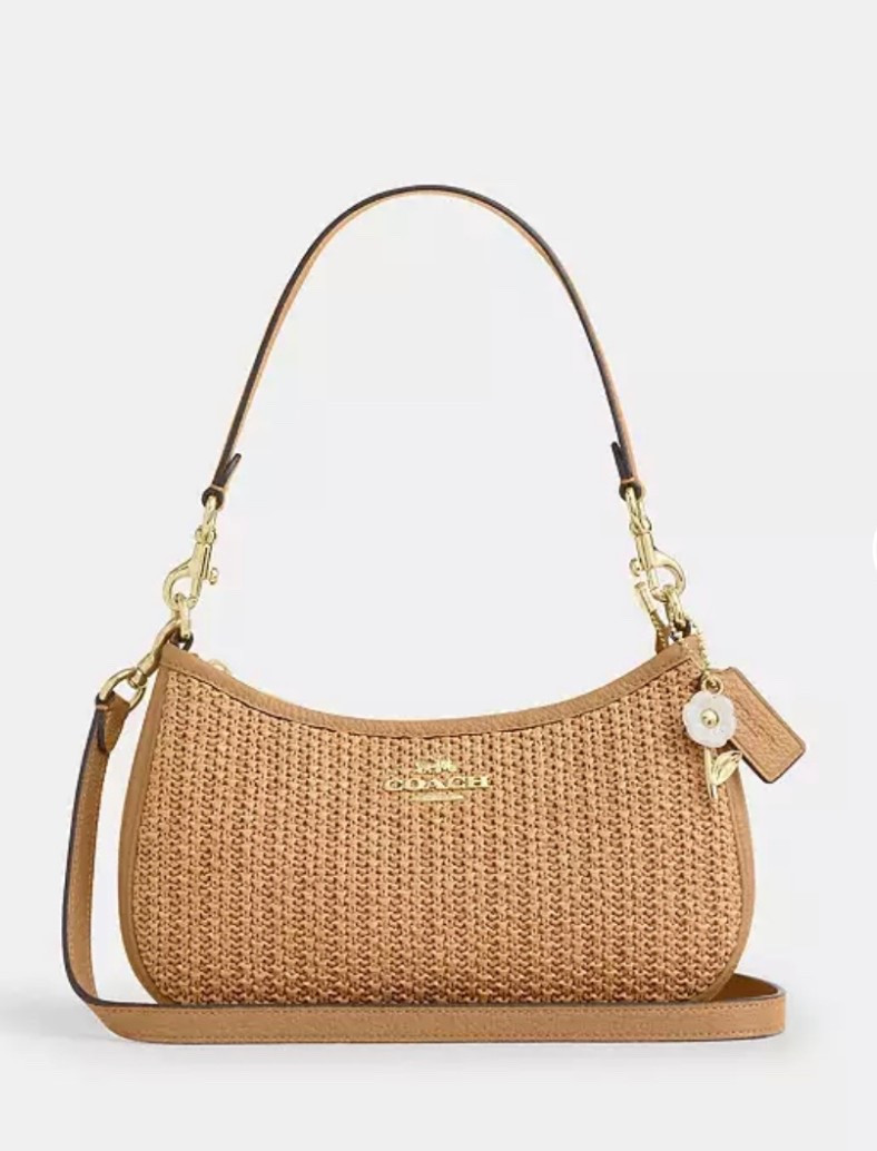 Coach’s DREAMY new bag 😍❤️

#LTKmomlife #LTKootd #LTKdayinmylife