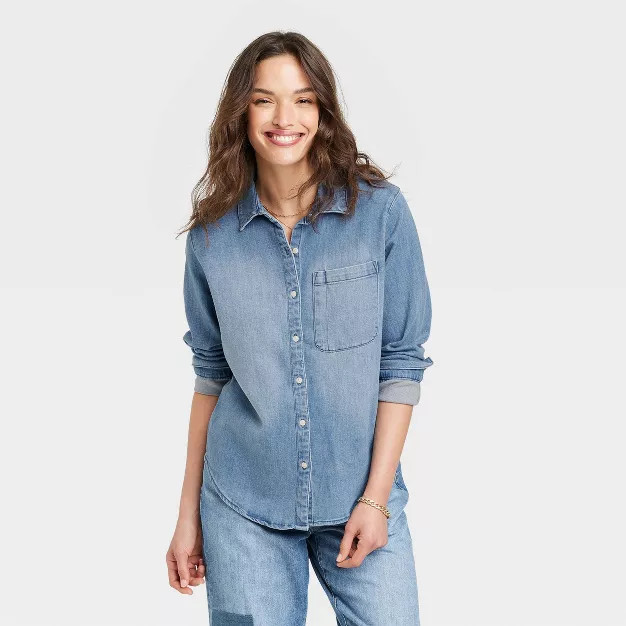 Women's Long Sleeve Classic Fit Button-Down Shirt - Universal Thread™ | Target