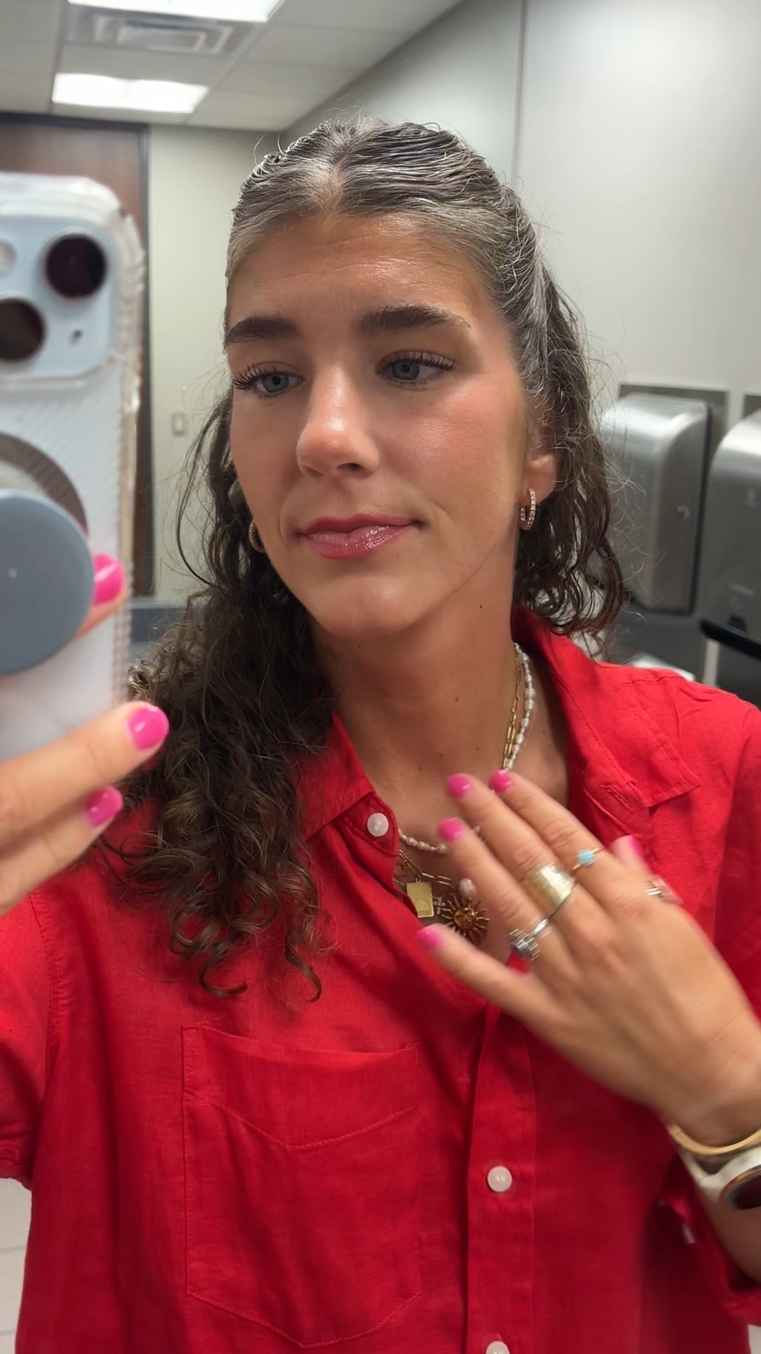 This outfit screams SUMMER! I love the bright red and linen from gap! 

#LTKSeasonal #LTKWorkwear #LTKFindsUnder100