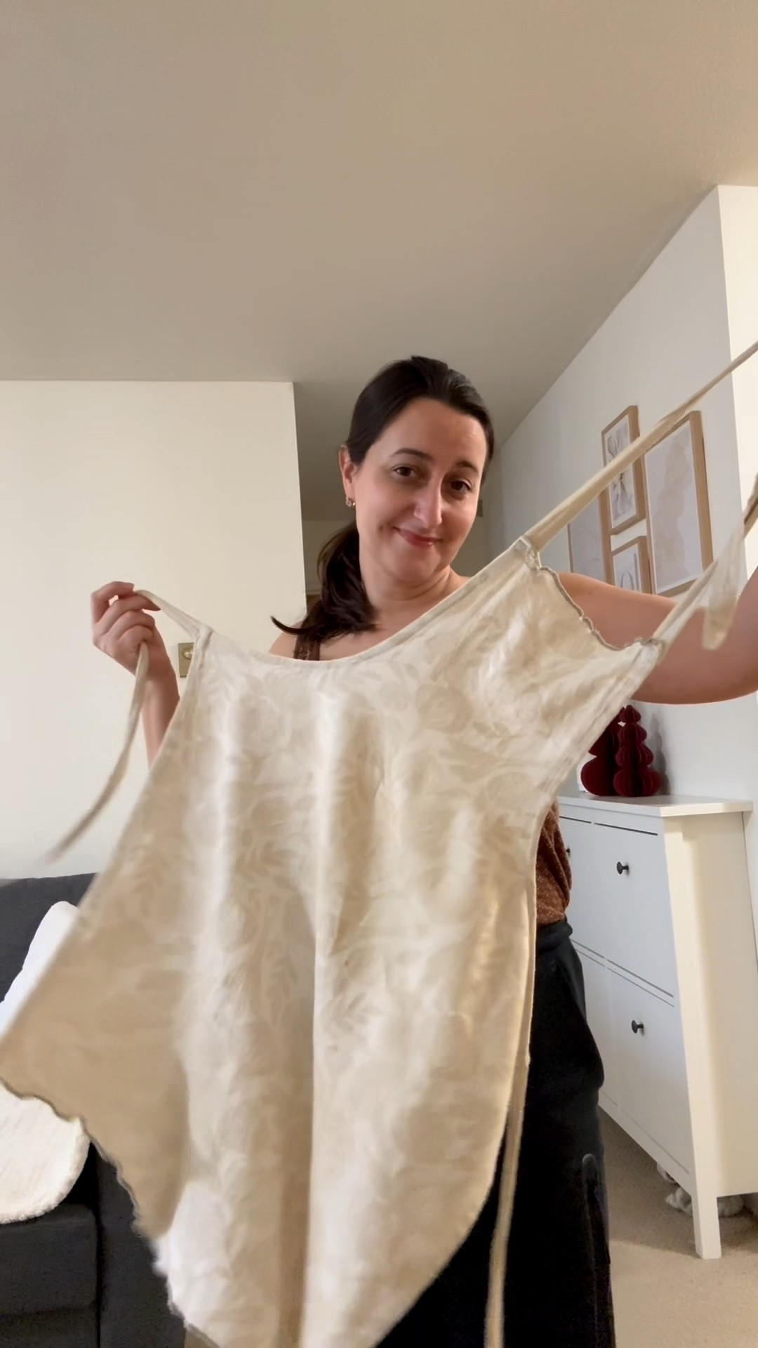 My kitchen apron is truly my little essential 🤍
I wear it every day — and I love when something so simple can still feel beautiful.
Linking similar cozy + neutral aprons that make cooking feel extra special.

Gifts for All (20% off basket) + 30% off Sephora Collection.
#ad #LTKholiday


#LTKdayinmylife #LTKHome #LTKHoliday